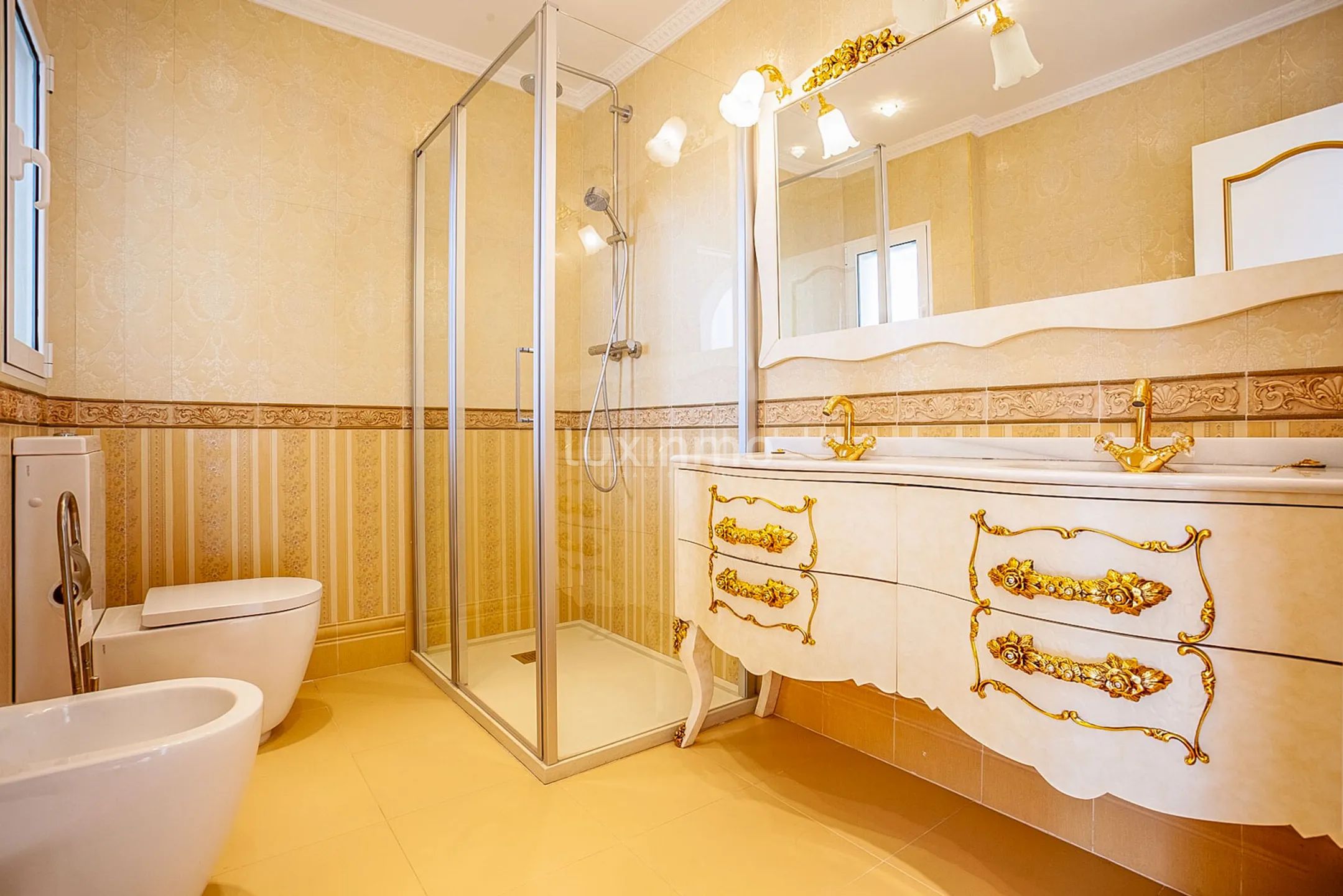 Large detached colonial style villa for sale in Denia — photo 40