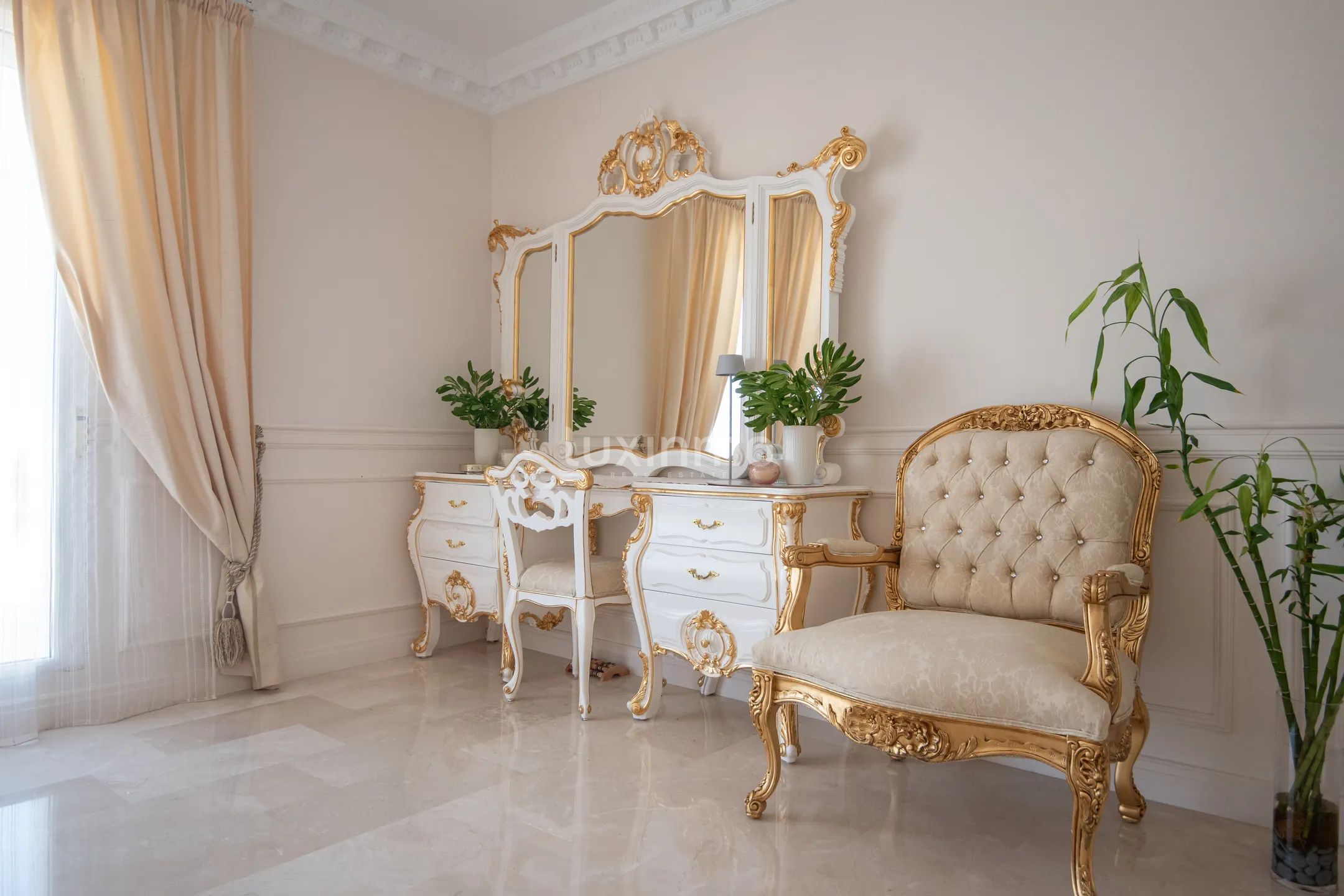 Large detached colonial style villa for sale in Denia — photo 9