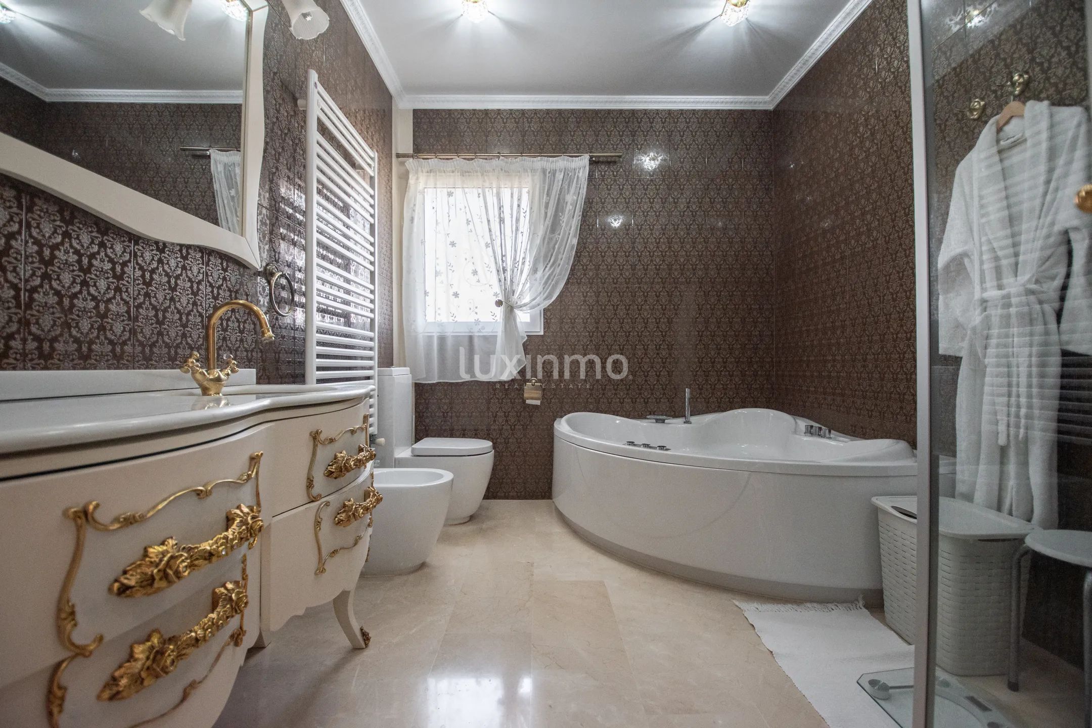 Large detached colonial style villa for sale in Denia — photo 19