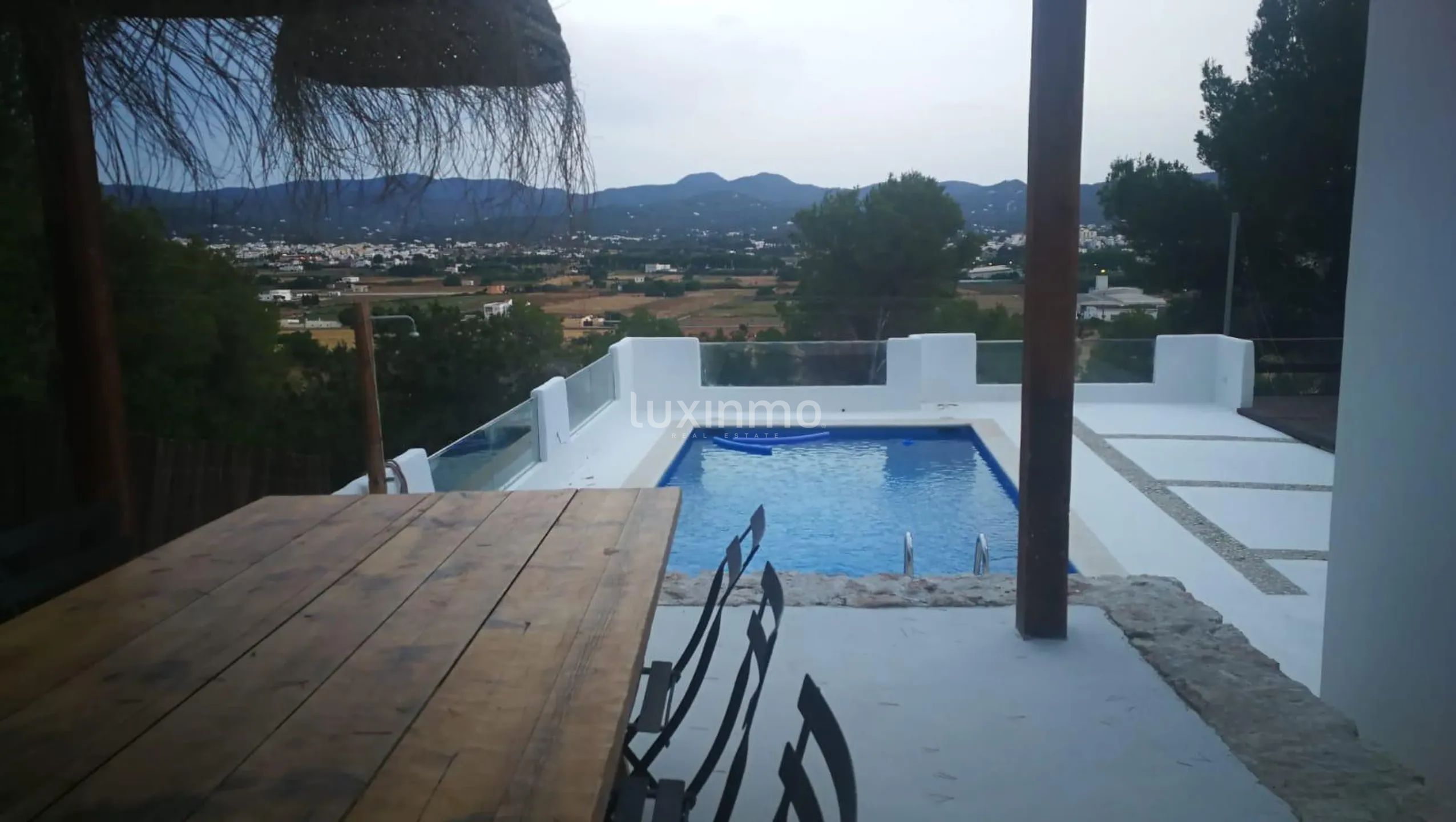 A vendre belle villa avec licence touristique près de l'hôtel Pikes — photo 72