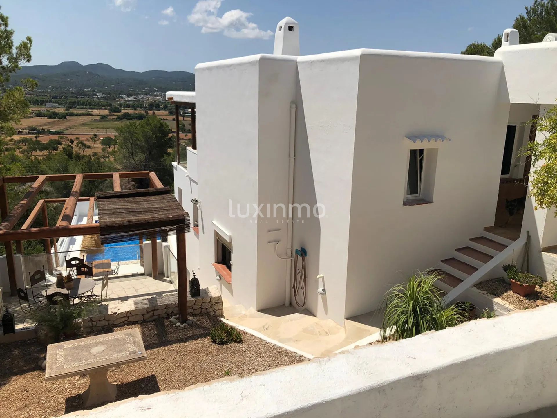 A vendre belle villa avec licence touristique près de l'hôtel Pikes — photo 2