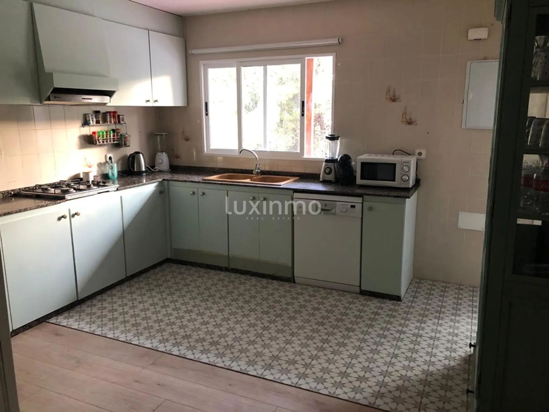 A vendre belle villa avec licence touristique près de l'hôtel Pikes — photo 51