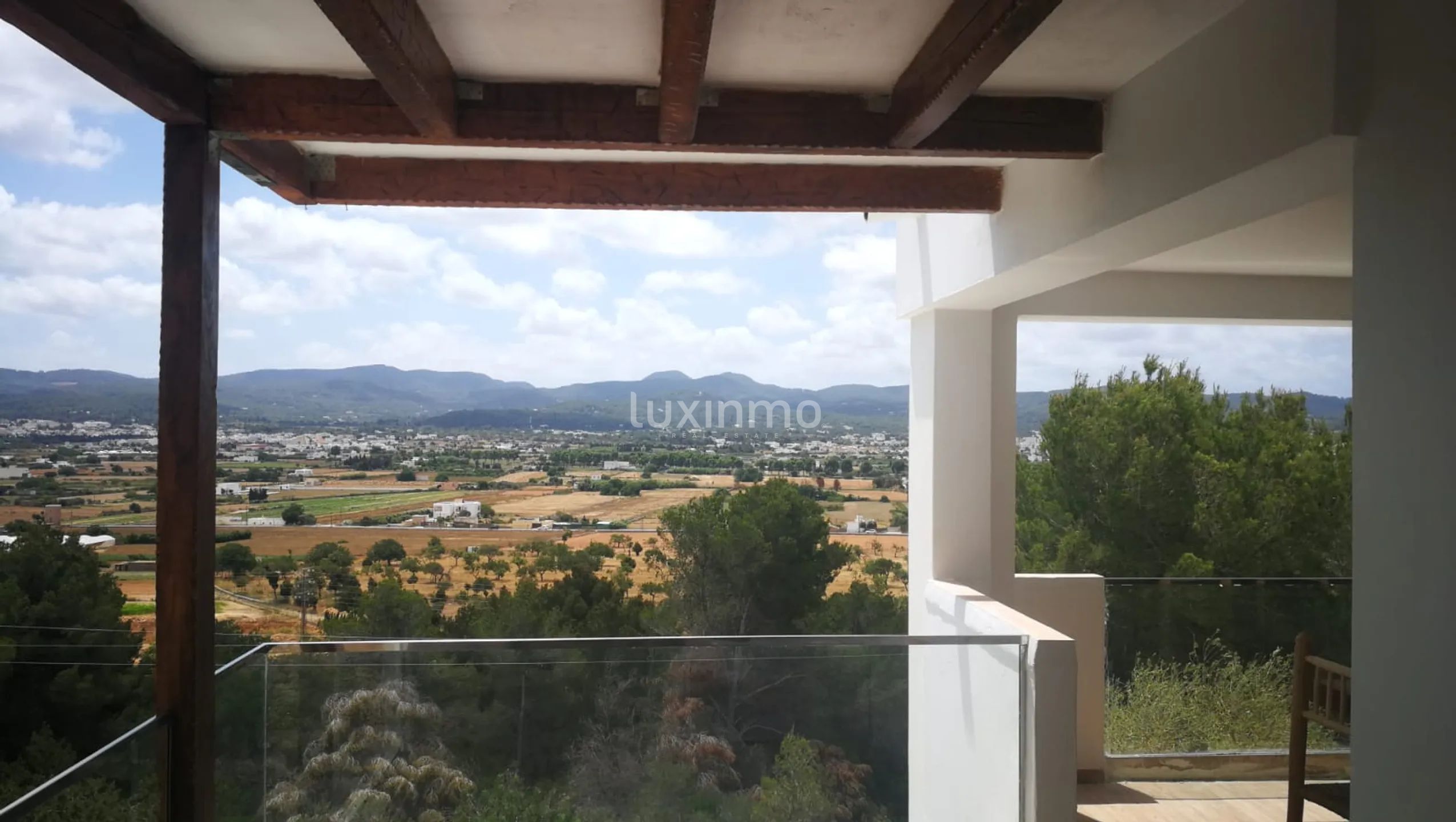 A vendre belle villa avec licence touristique près de l'hôtel Pikes — photo 69