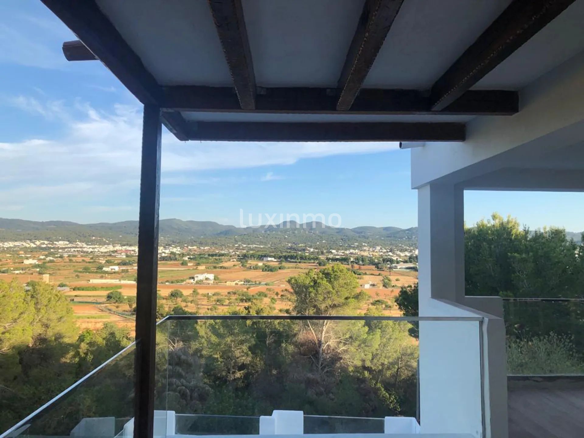 A vendre belle villa avec licence touristique près de l'hôtel Pikes — photo 40