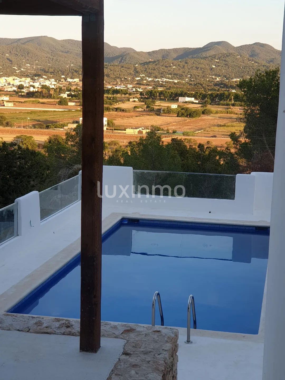 A vendre belle villa avec licence touristique près de l'hôtel Pikes — photo 41