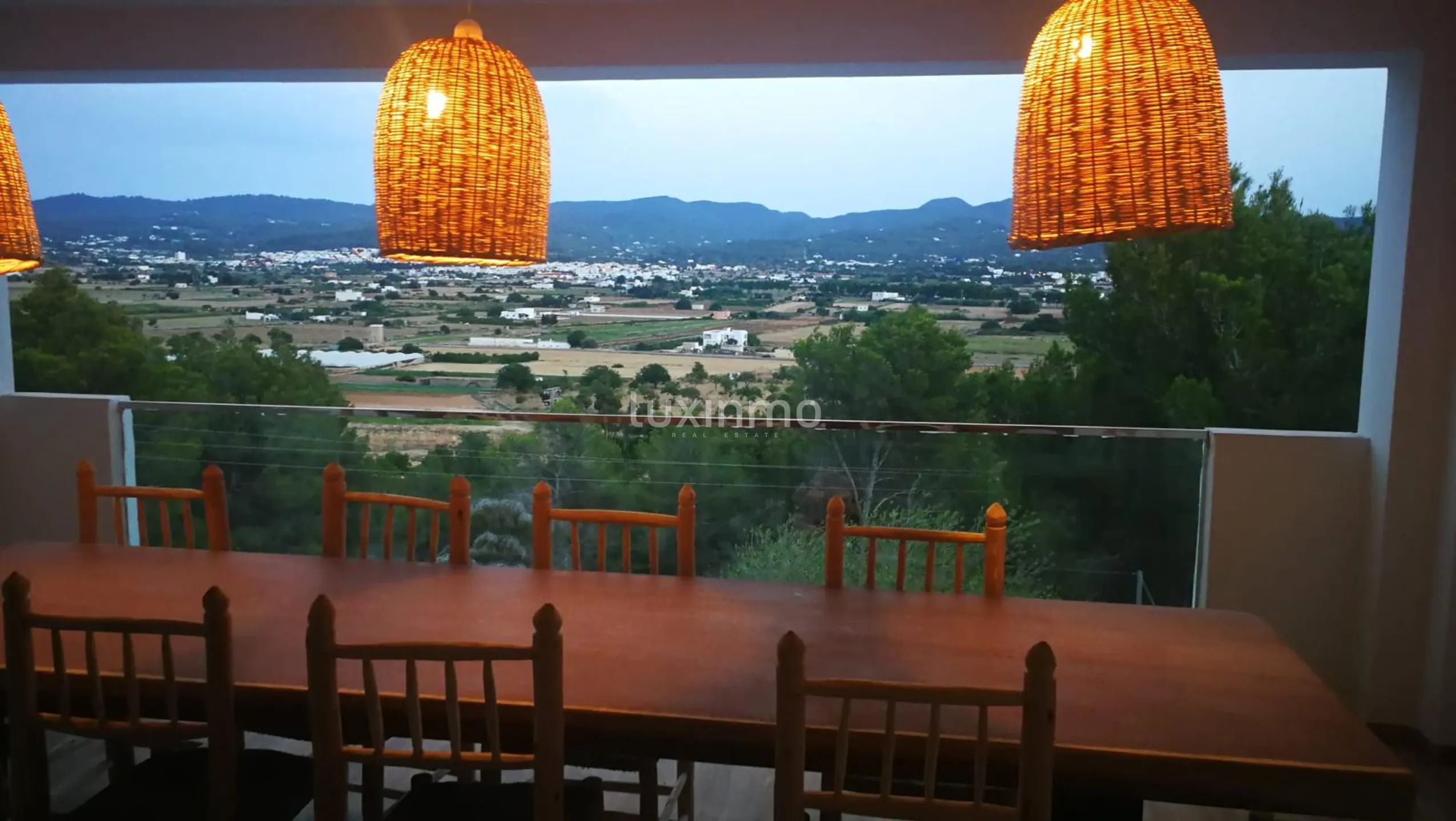 A vendre belle villa avec licence touristique près de l'hôtel Pikes — photo 62