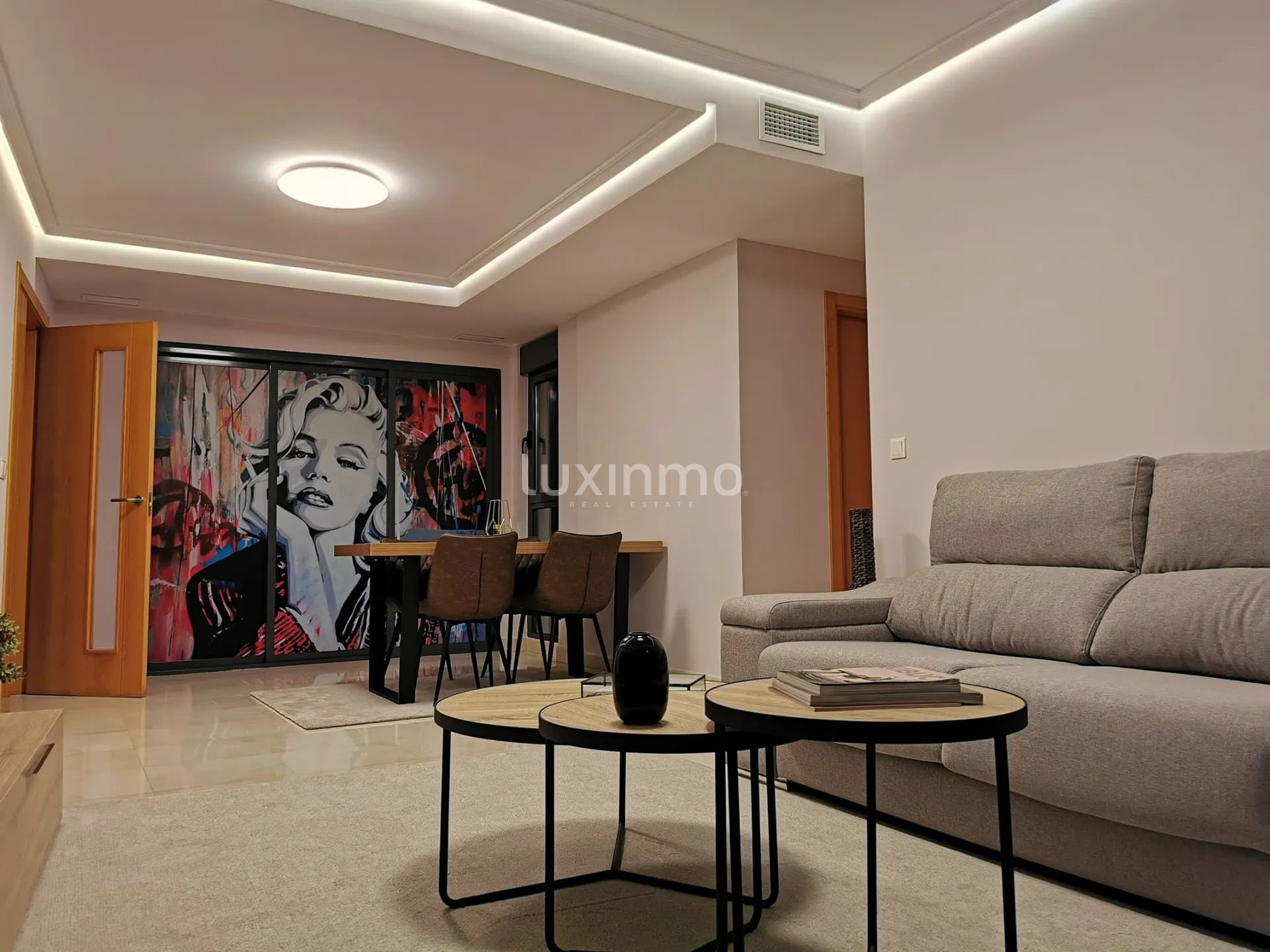 Moderne Wohnung in der 29. Etage mit Meerblick — photo 9