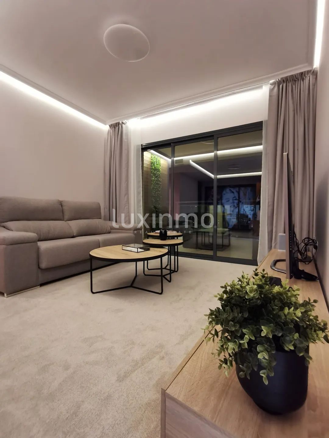 Moderne Wohnung in der 29. Etage mit Meerblick — photo 6