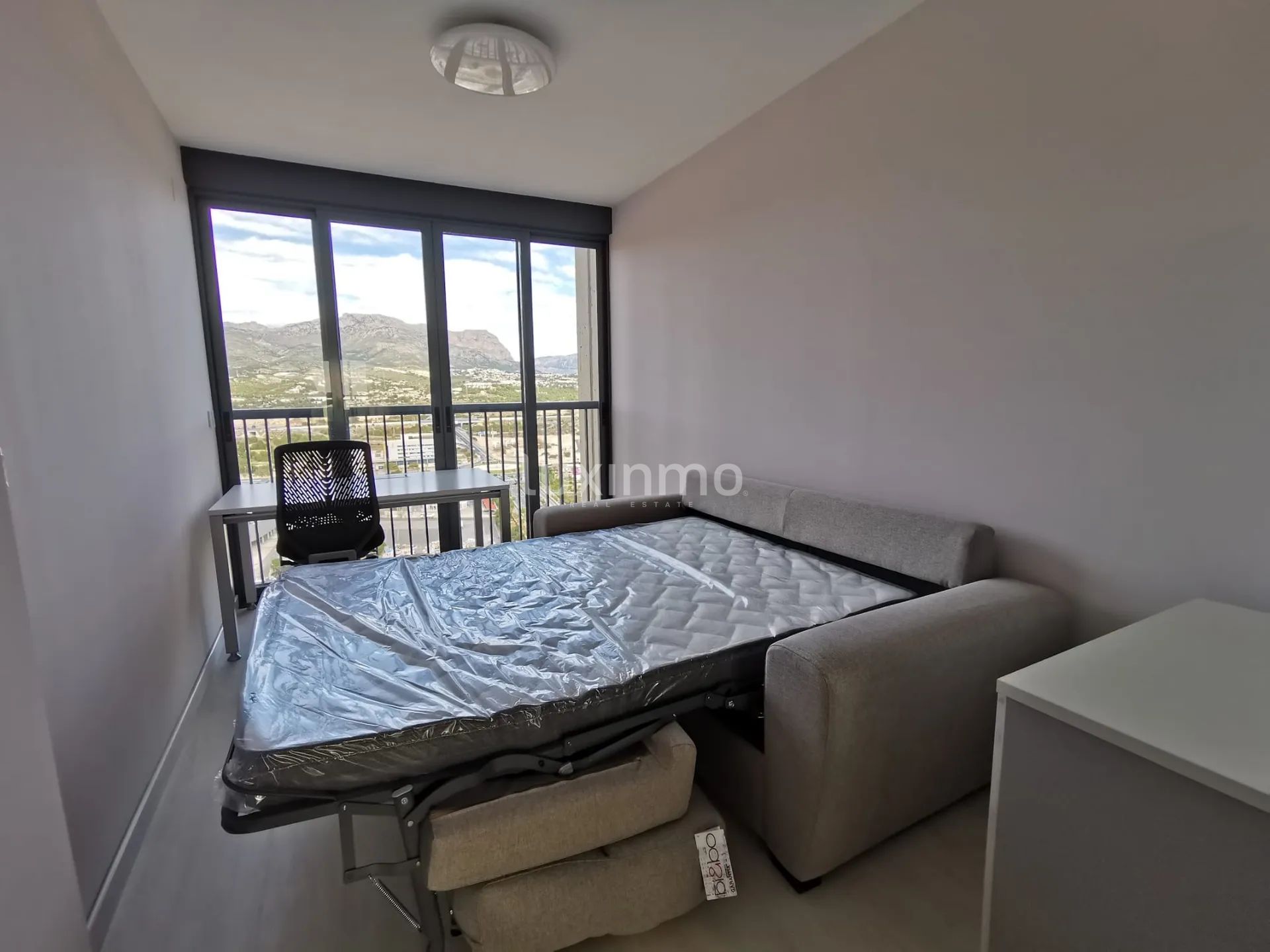 Moderne Wohnung in der 29. Etage mit Meerblick — photo 19