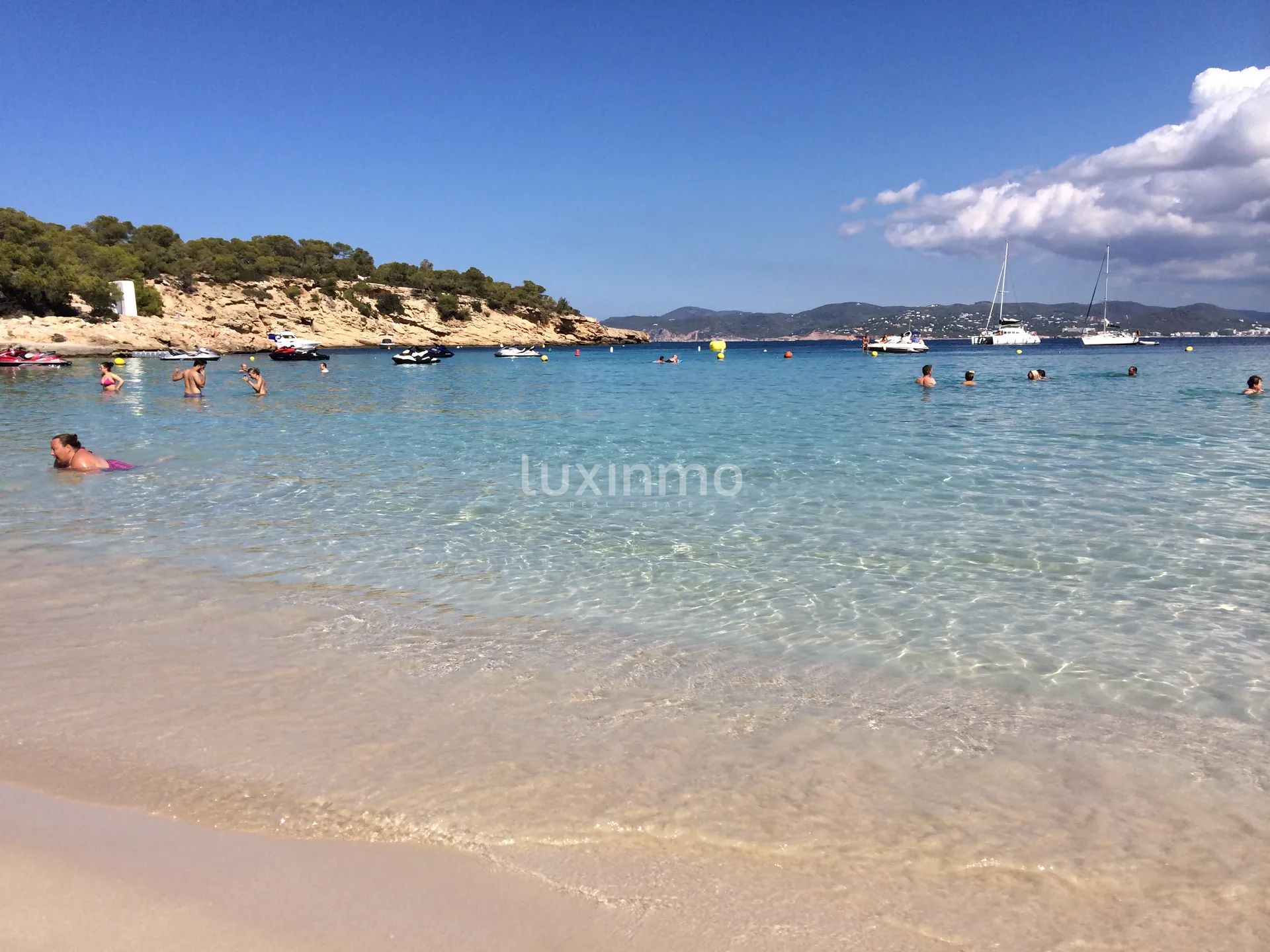 Zu verkaufen Schöne Villa mit touristischer Lizenz in Port des Torrent, Ibiza — photo 19