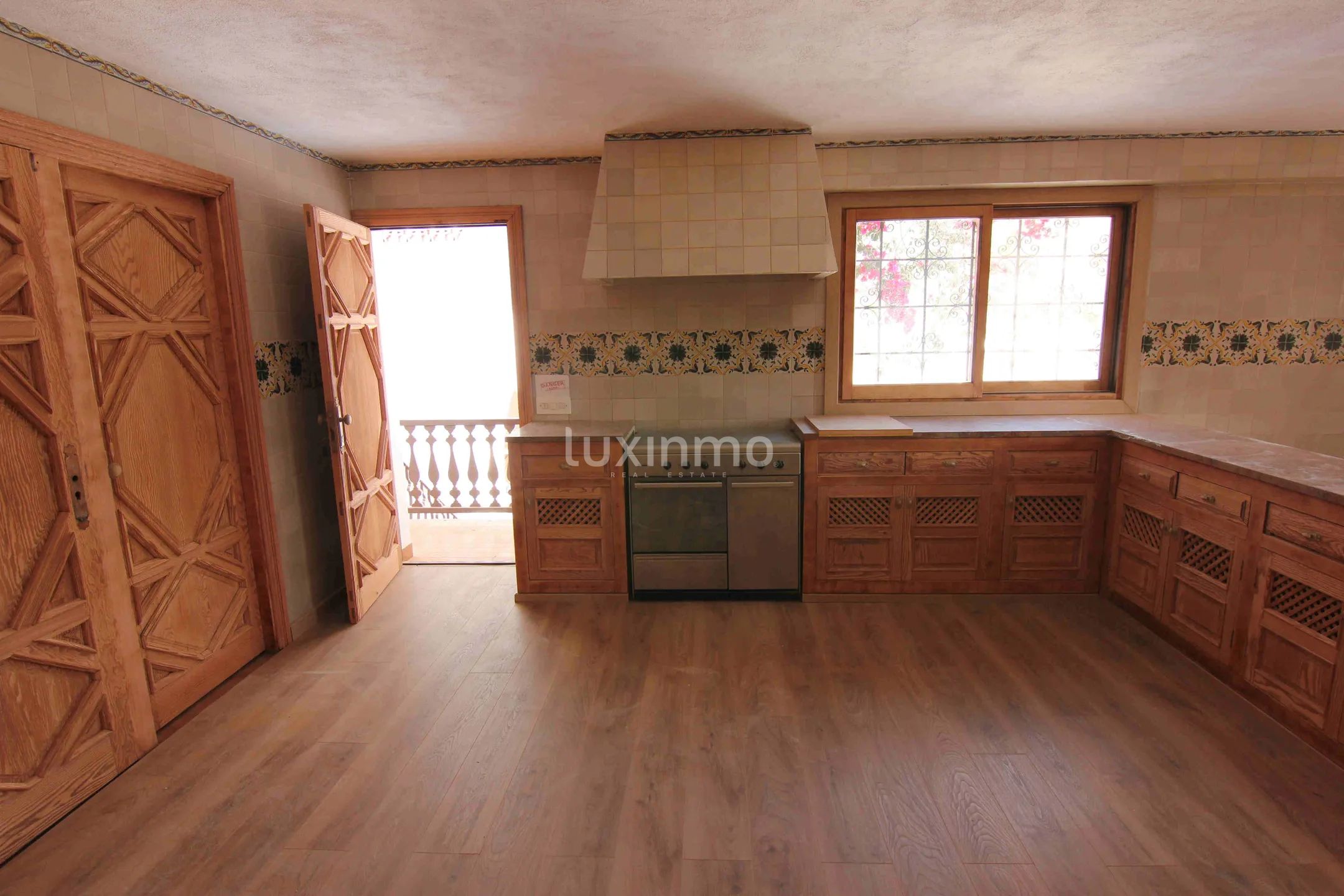 Продается вилла с туристической лицензией на Ибице — photo 12