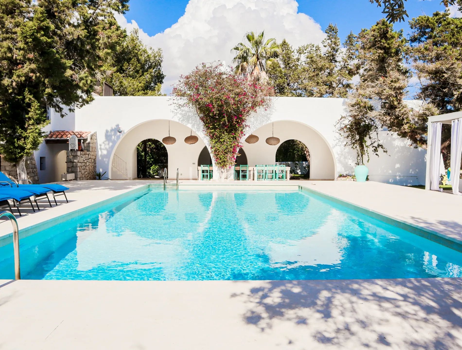 For sale Fantastic Villa with touristic licence in Ibiza