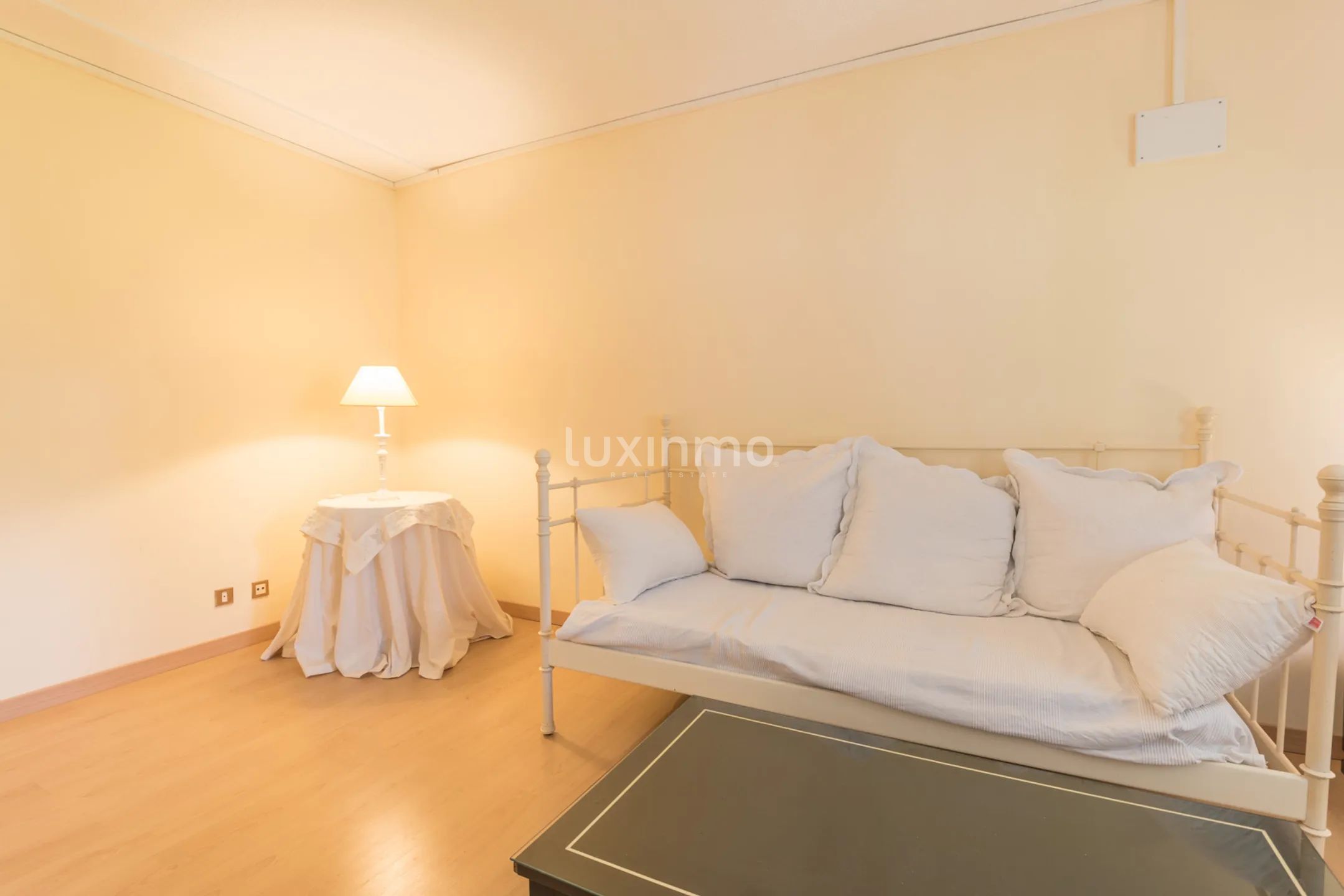 Chalet independiente con piscina en Benidorm — photo 18