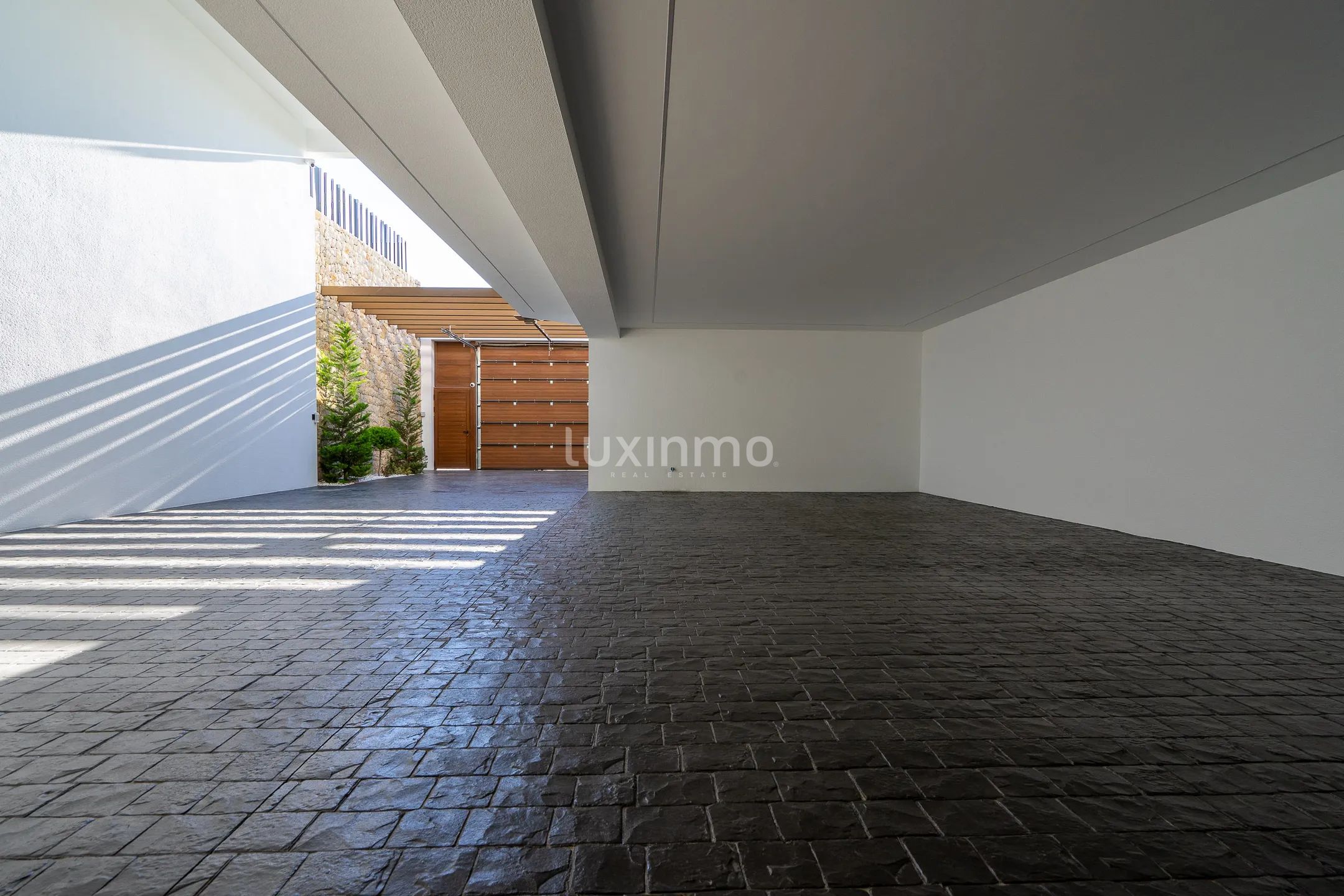 Вилла в привилегированной урбанизации — photo 8