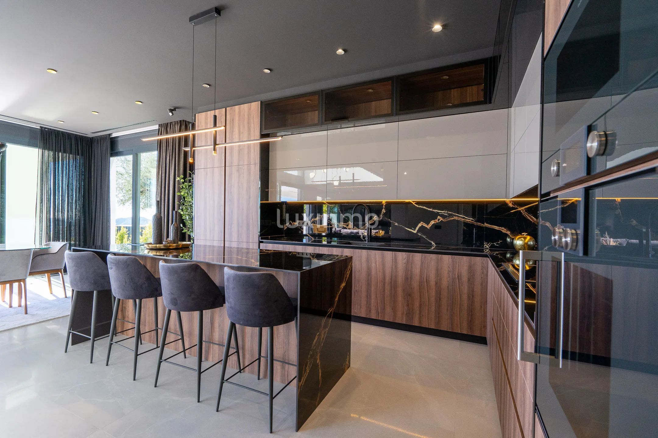 Вилла в привилегированной урбанизации — photo 17