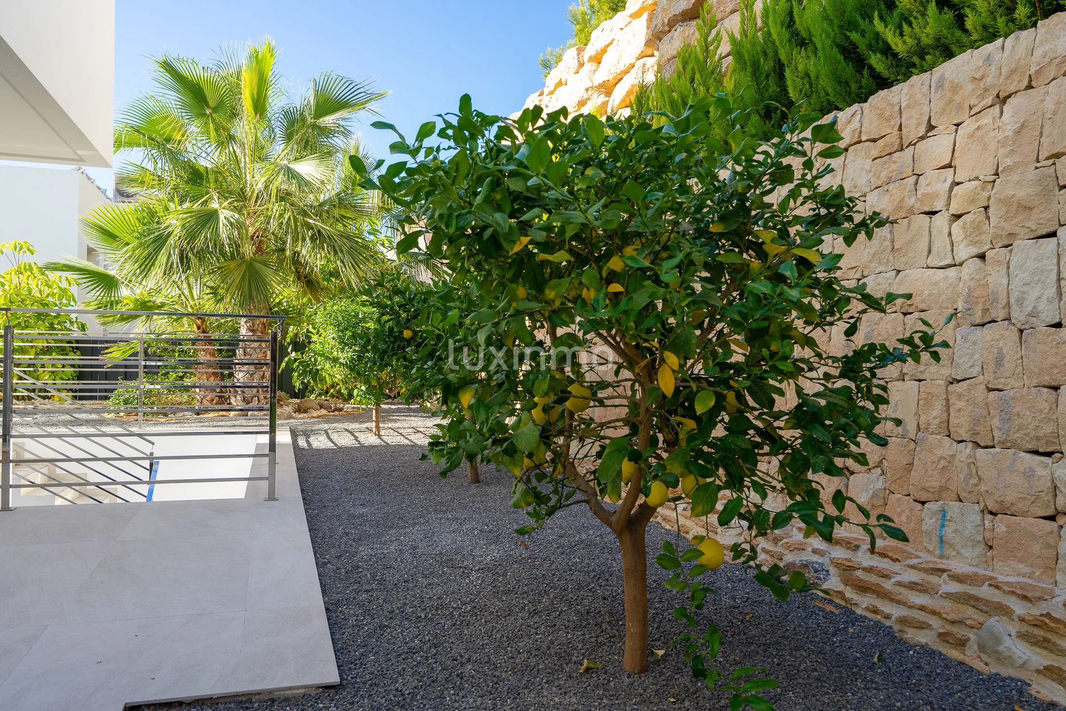 Вилла в привилегированной урбанизации — photo 64