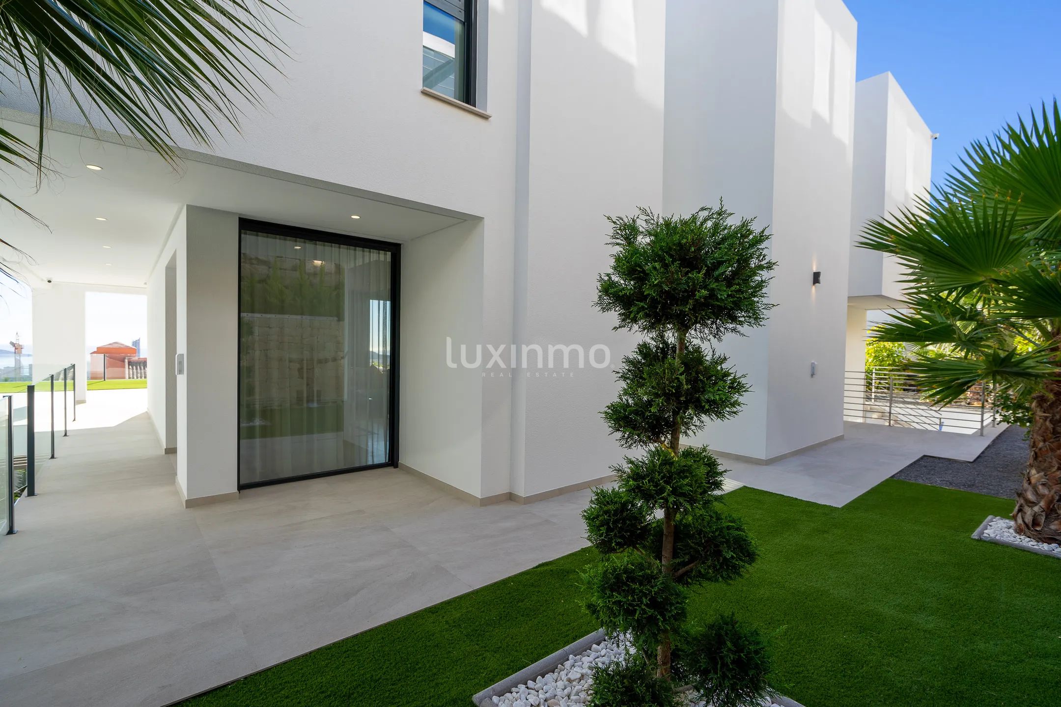 Вилла в привилегированной урбанизации — photo 63