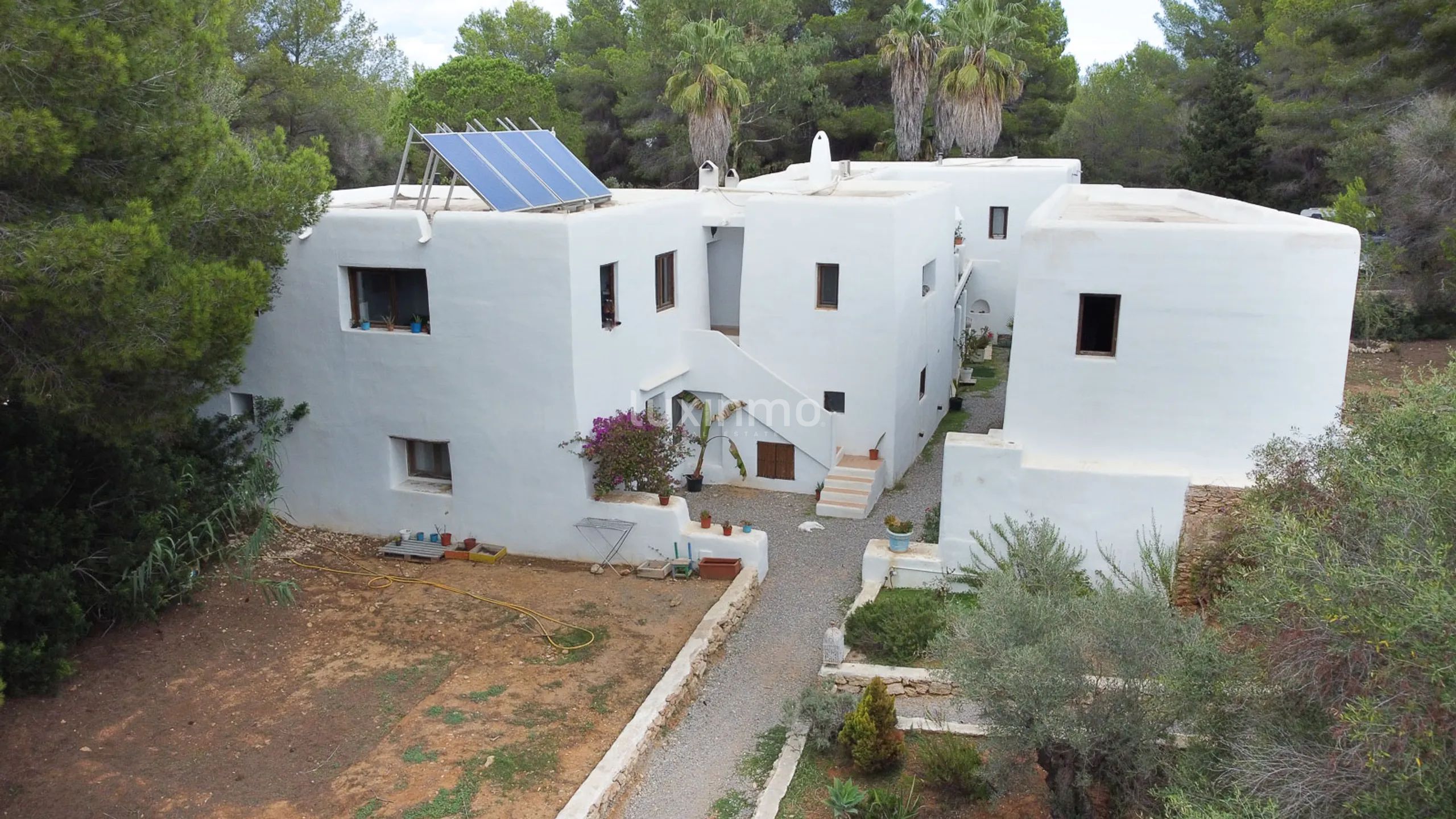 Rustic Finca in private forestal Santa Eulalia Area, ideal for a big family a community