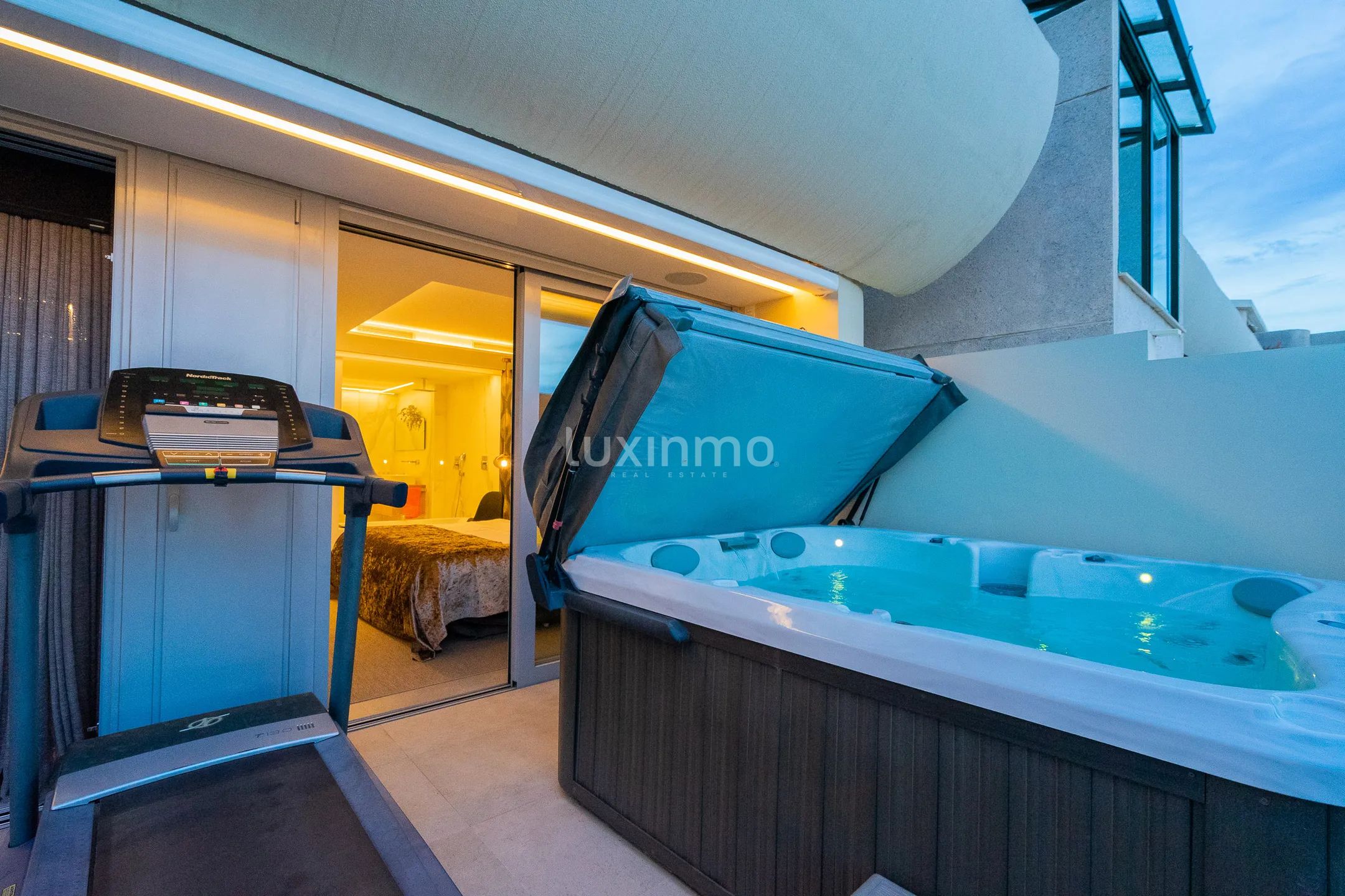 Modern flat with sea views for sale in Altea Hills — photo 31