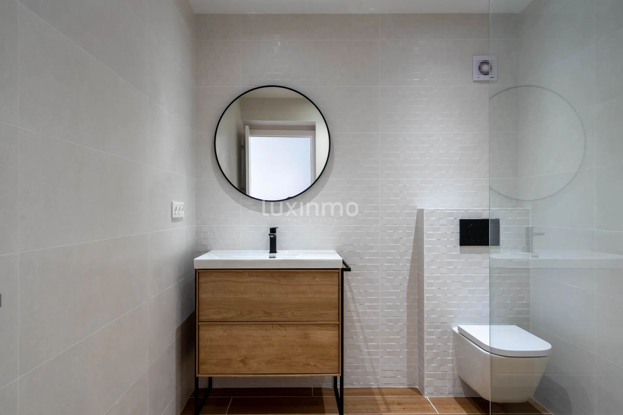 Striking luxury villa boasting sea views, bordering Altea — photo 28