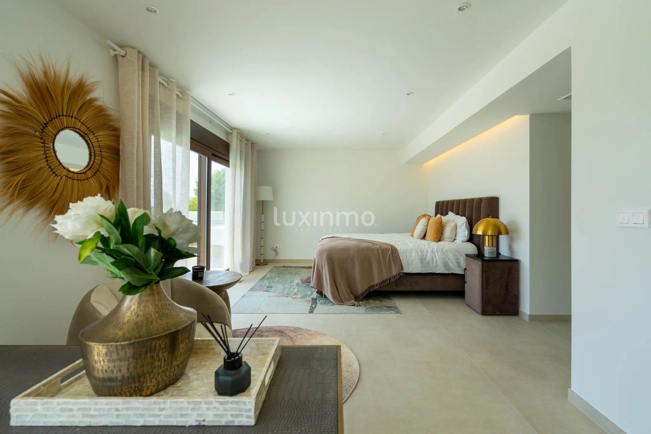 Striking luxury villa boasting sea views, bordering Altea — photo 12
