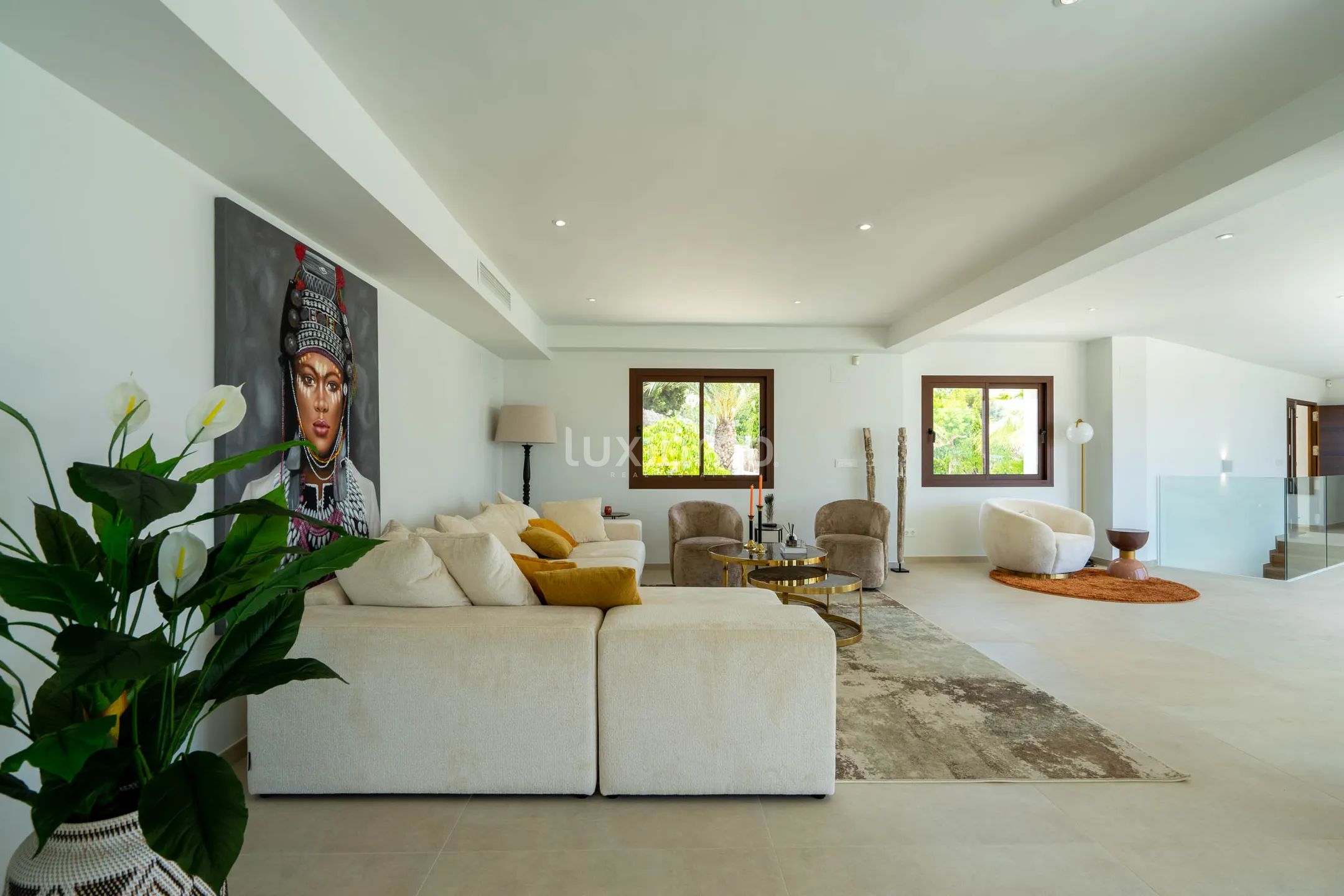Striking luxury villa boasting sea views, bordering Altea — photo 6