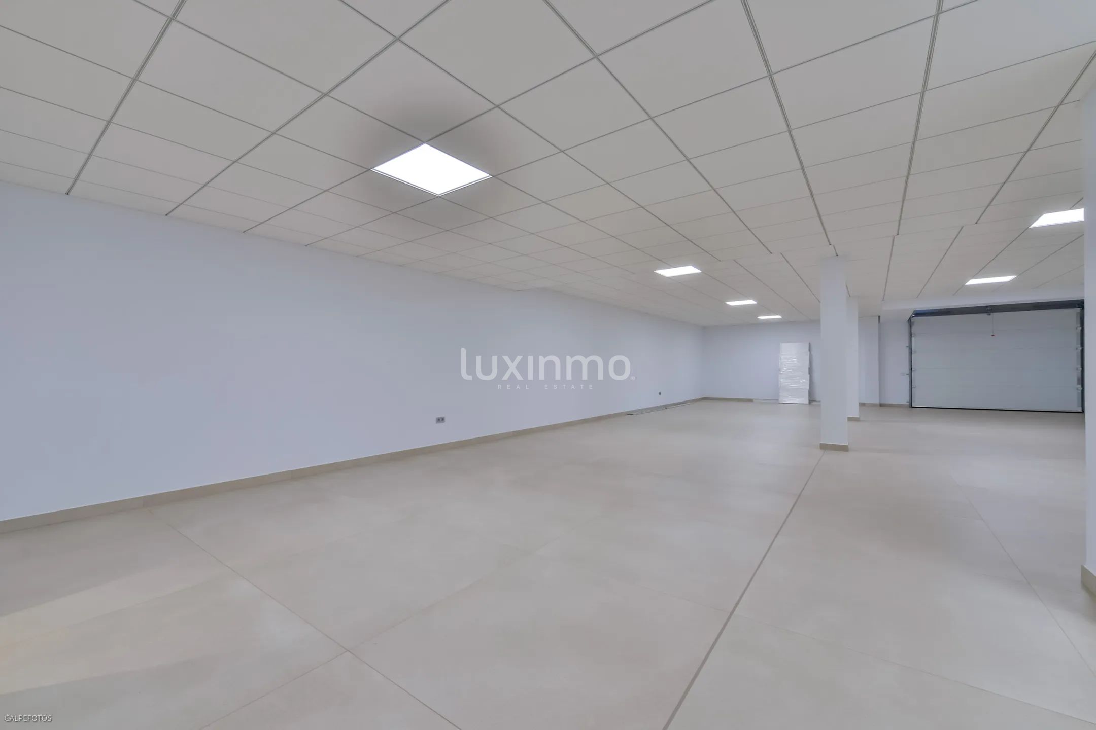 Zu verkaufen eine moderne Villa in Sierra Cortina — photo 37