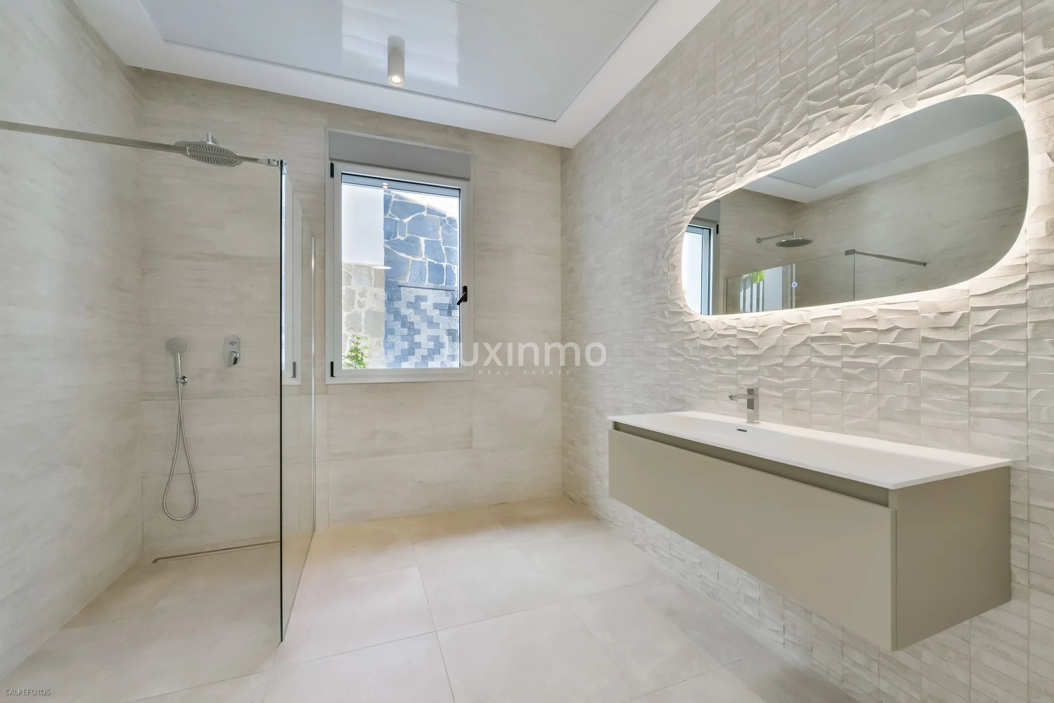 Zu verkaufen eine moderne Villa in Sierra Cortina — photo 34