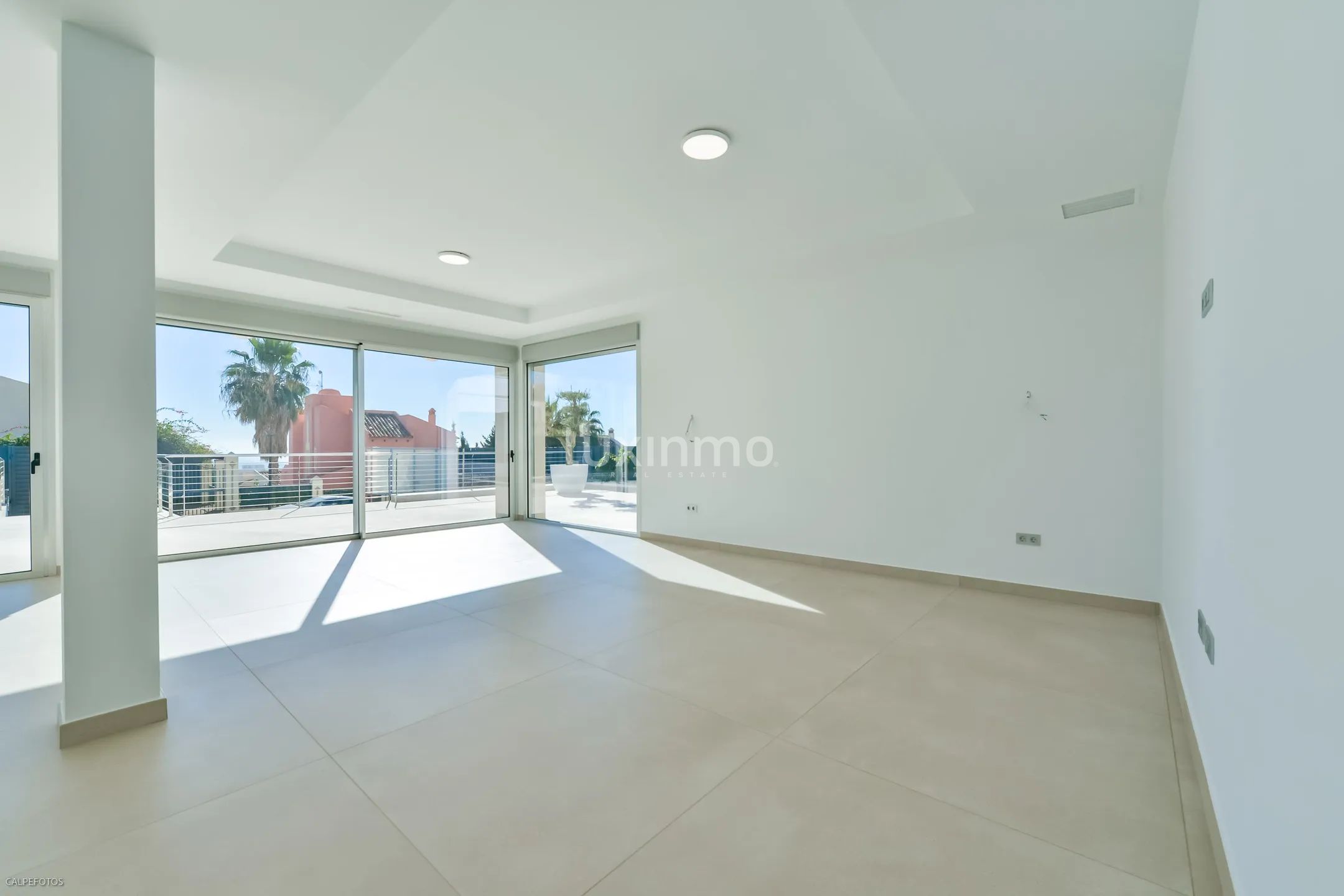 Zu verkaufen eine moderne Villa in Sierra Cortina — photo 6