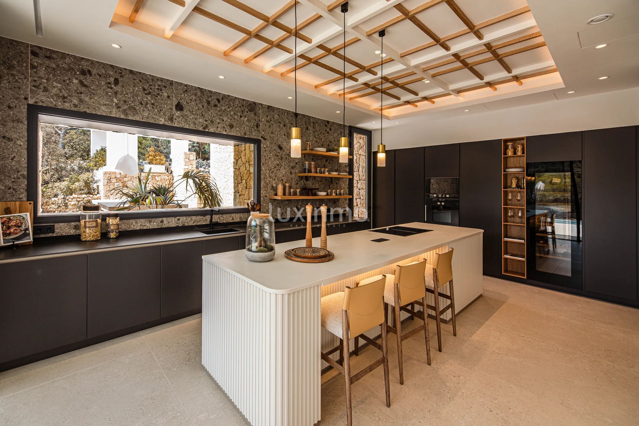 Villa de luxe nouvellement construite près du terrain de golf, communauté fermée, grande sécurité — photo 19