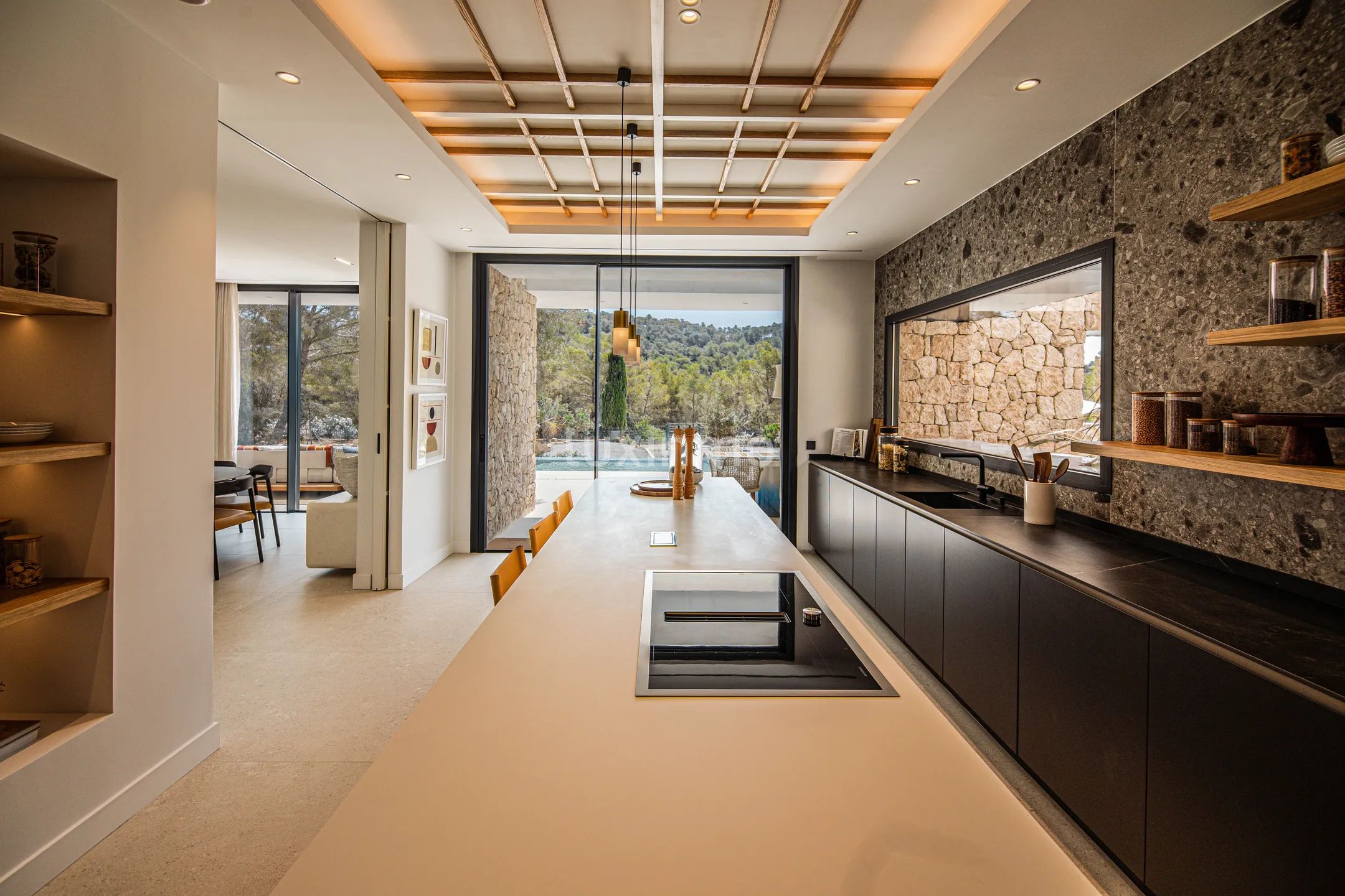 Villa de luxe nouvellement construite près du terrain de golf, communauté fermée, grande sécurité — photo 21