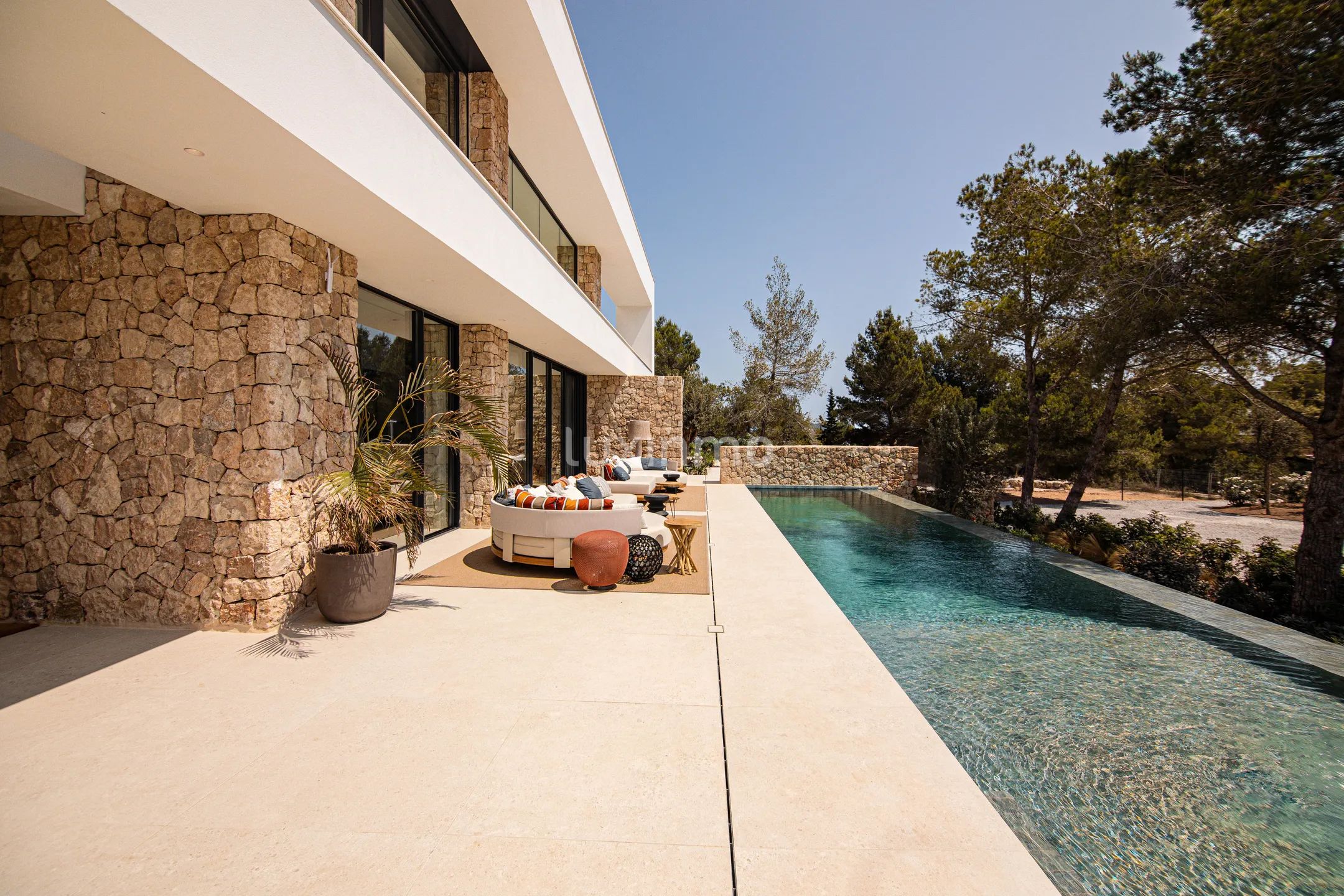Modern Luxury Villa in Roca Llisa — photo 5