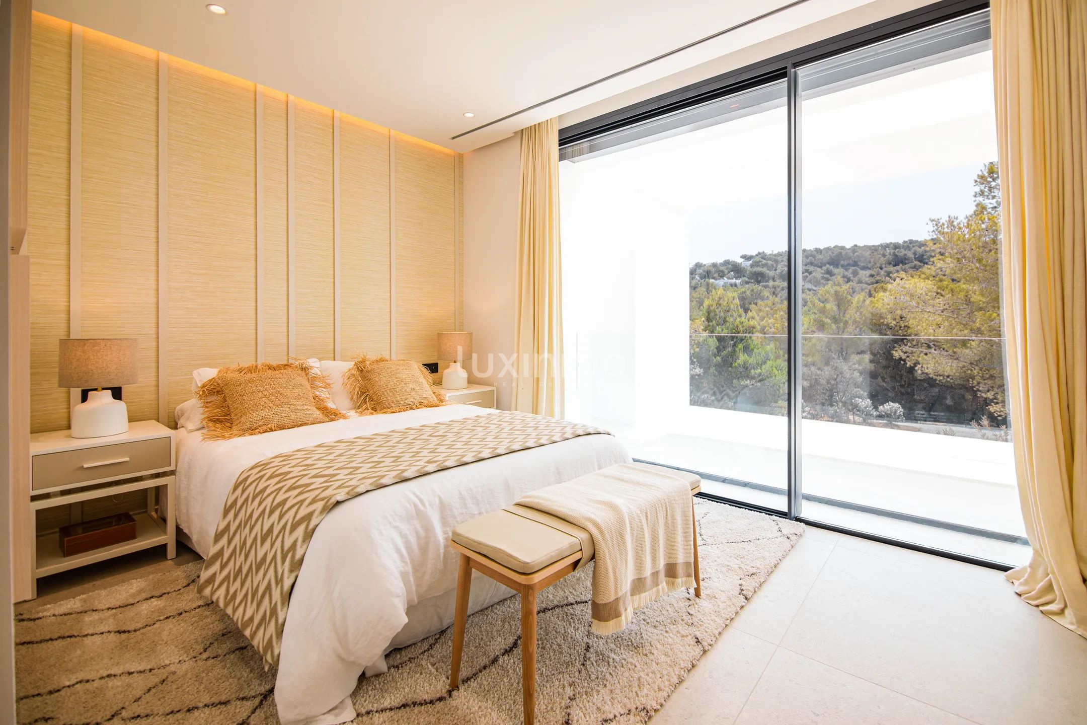 Villa de luxe nouvellement construite près du terrain de golf, communauté fermée, grande sécurité — photo 30