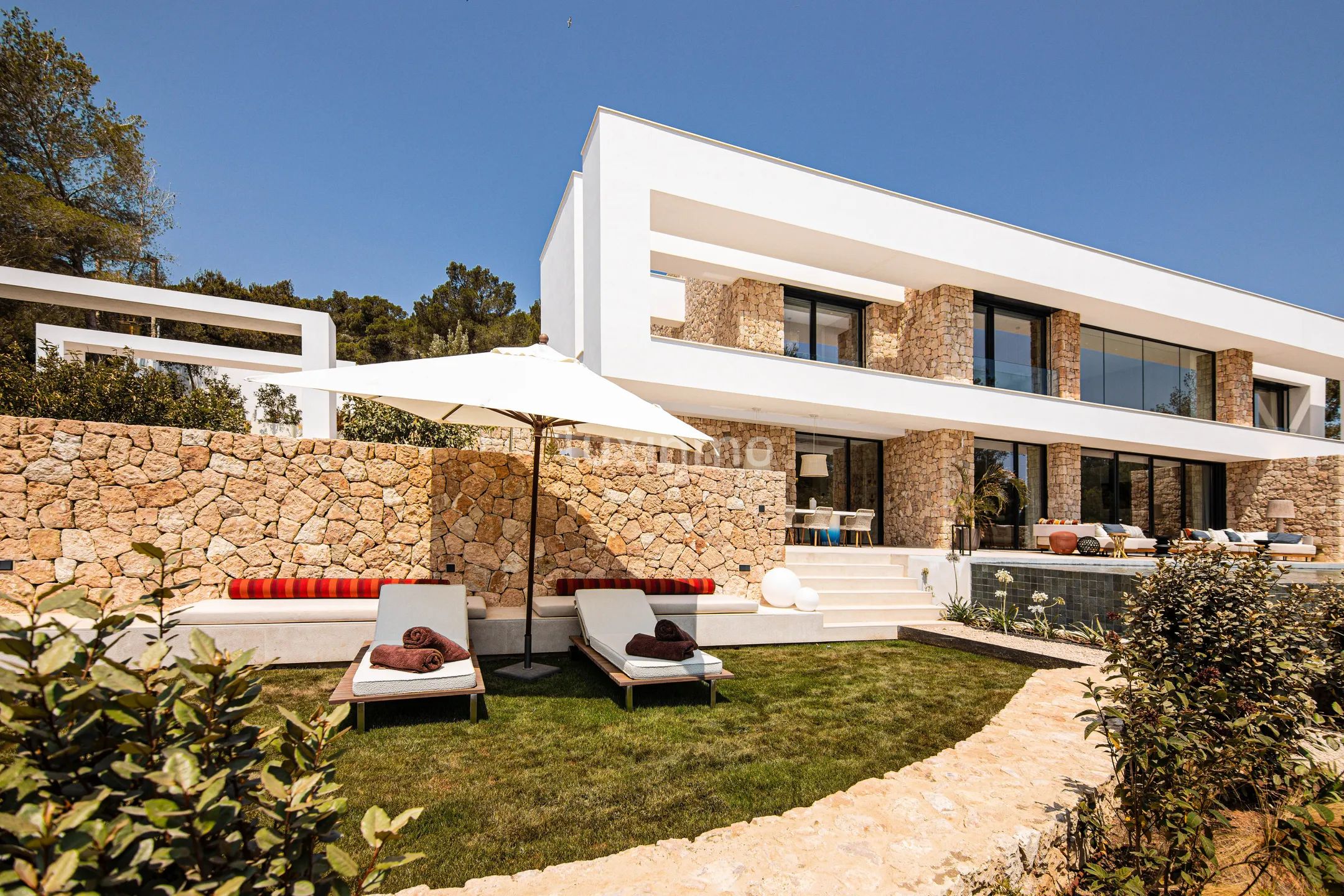 Modern Luxury Villa in Roca Llisa — photo 40