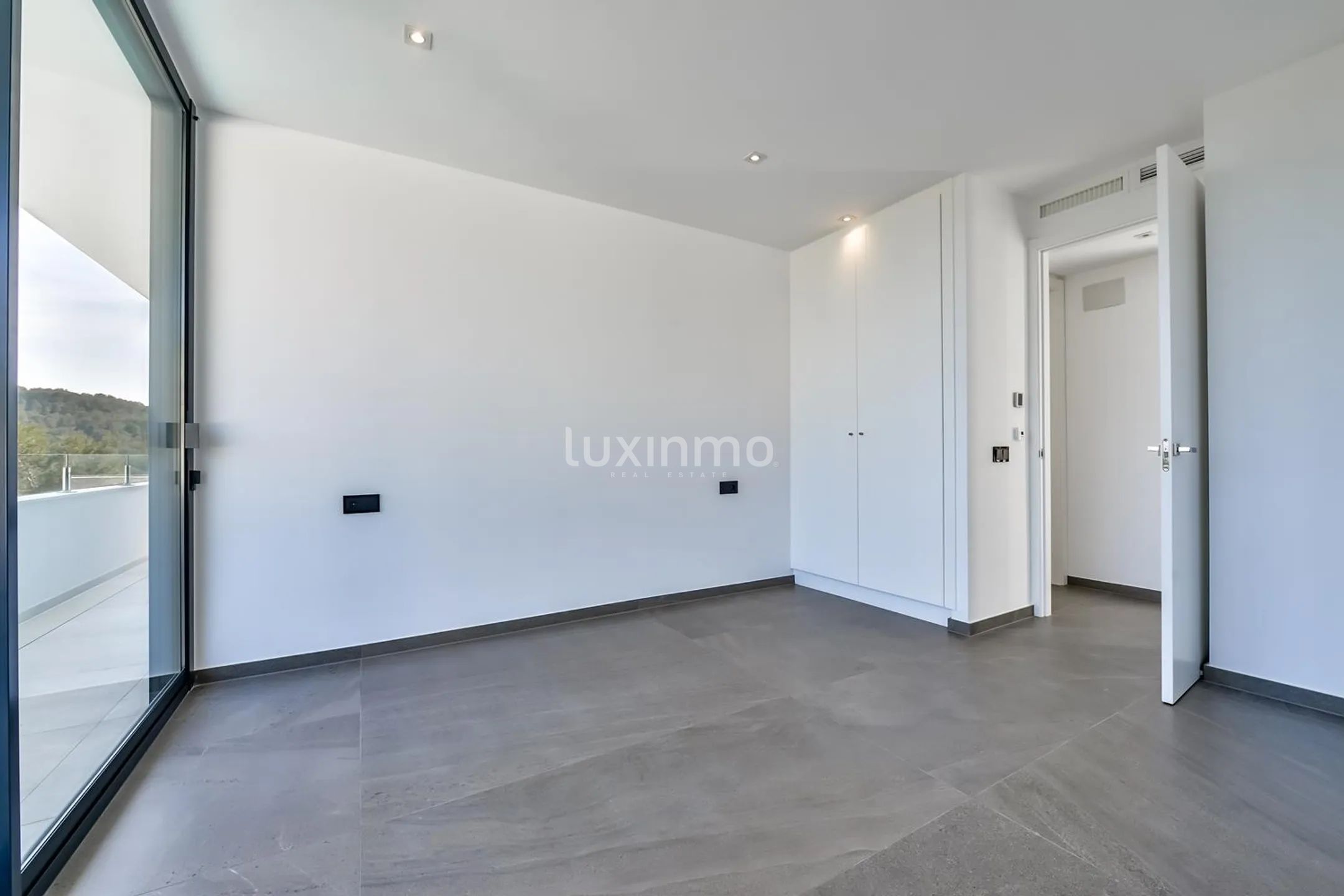 For sale impressive modern built villa in Javea — photo 21