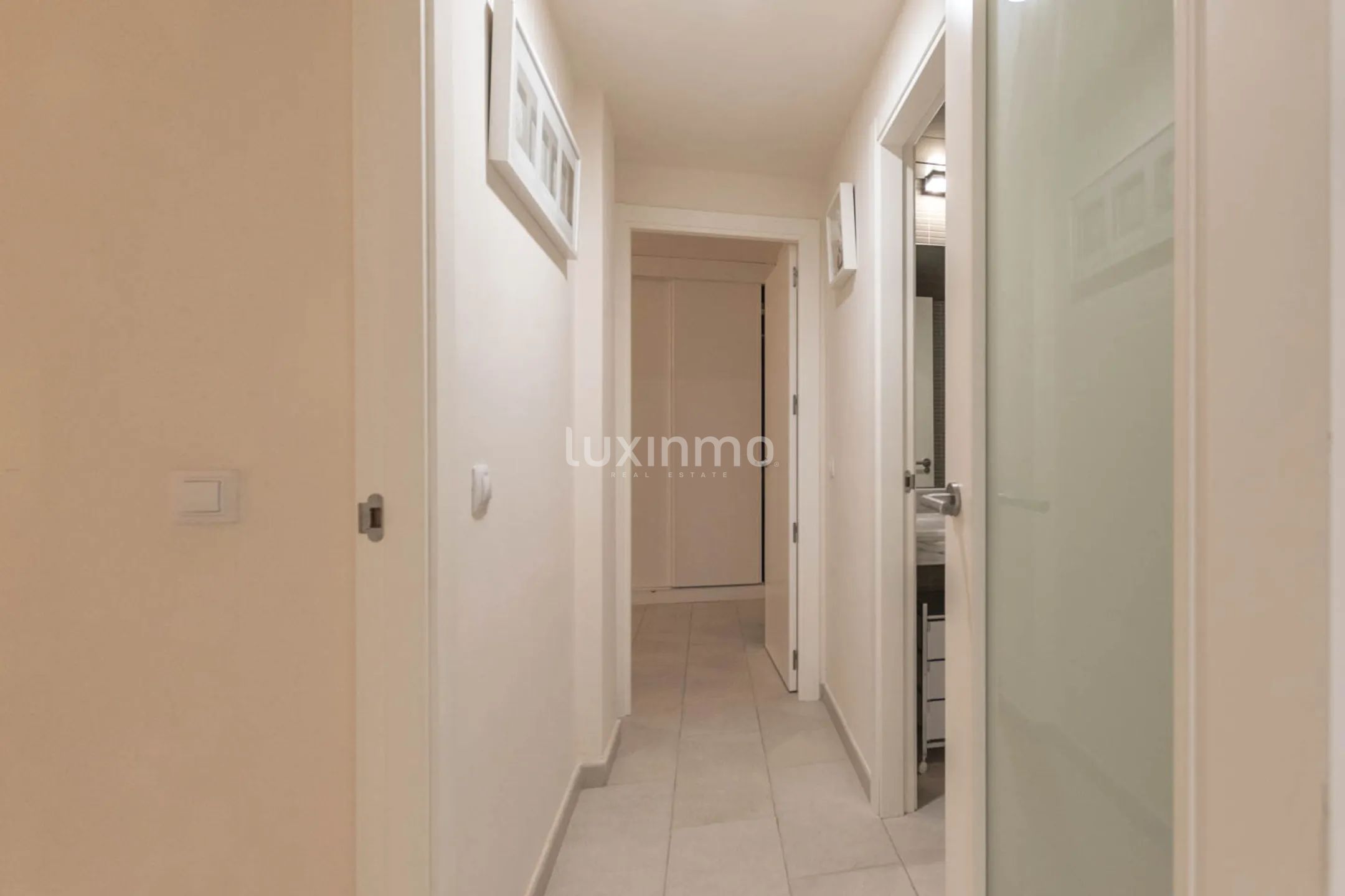 Apartment with sea views for sale in Mascarat — photo 8