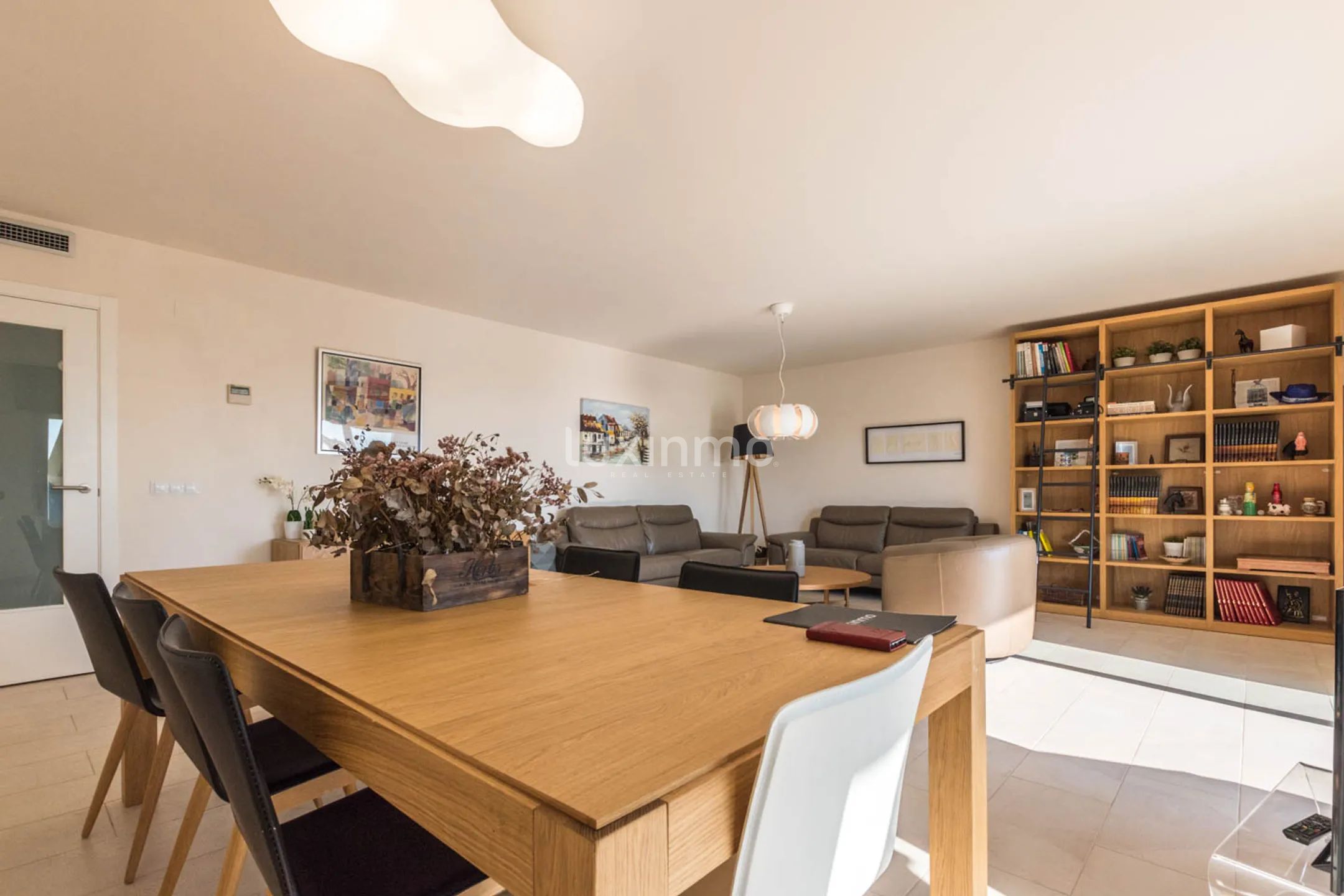 Apartment with sea views for sale in Mascarat — photo 13