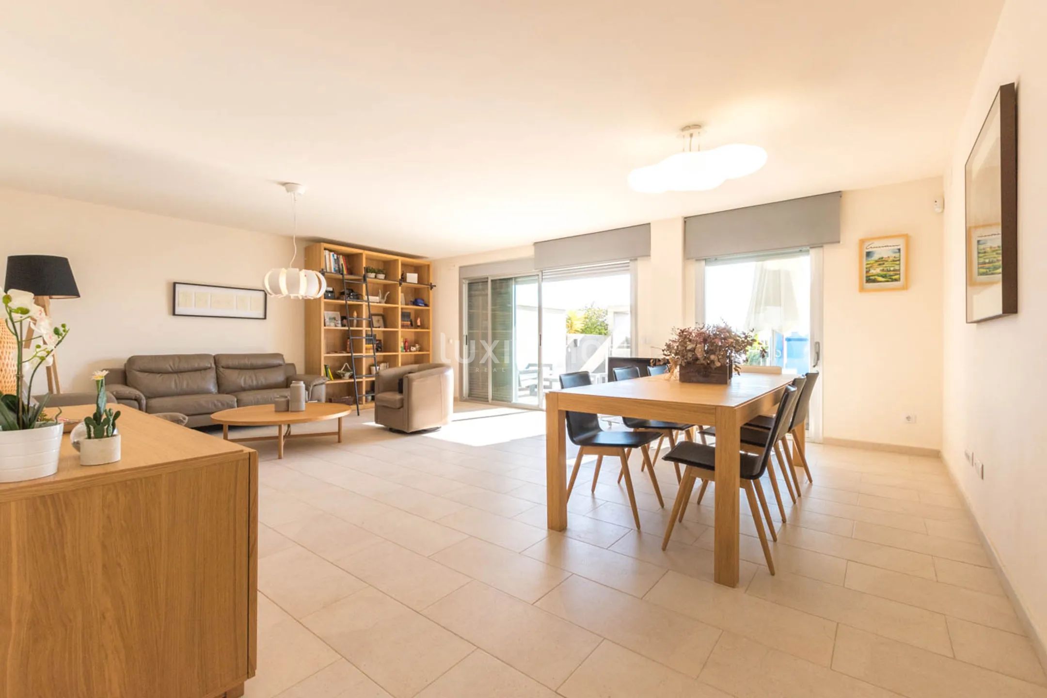 Apartment with sea views for sale in Mascarat — photo 10