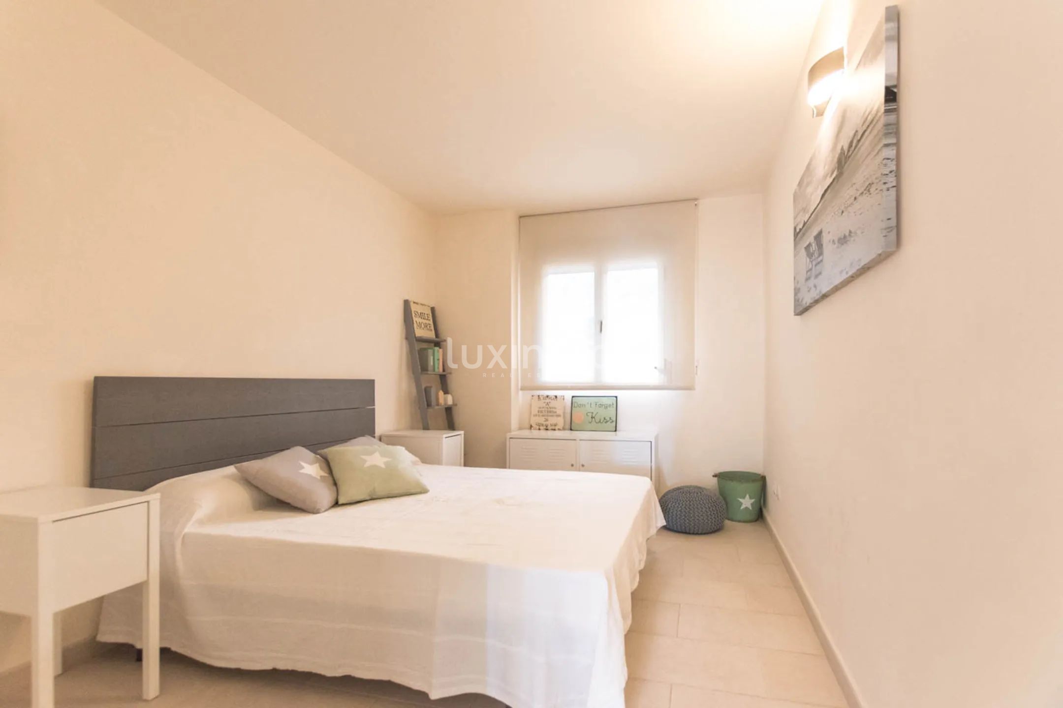Apartment with sea views for sale in Mascarat — photo 19