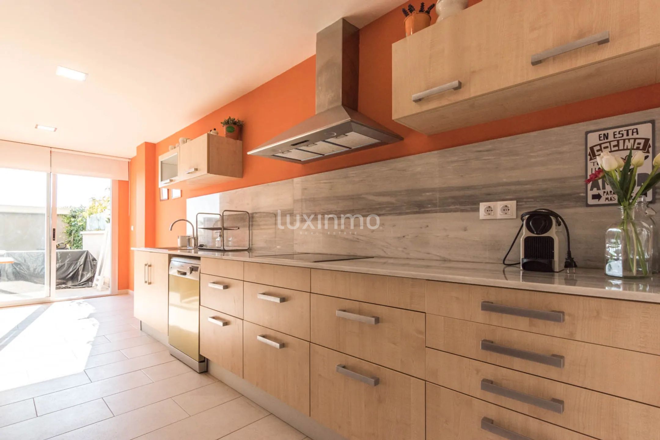 Apartment with sea views for sale in Mascarat — photo 15