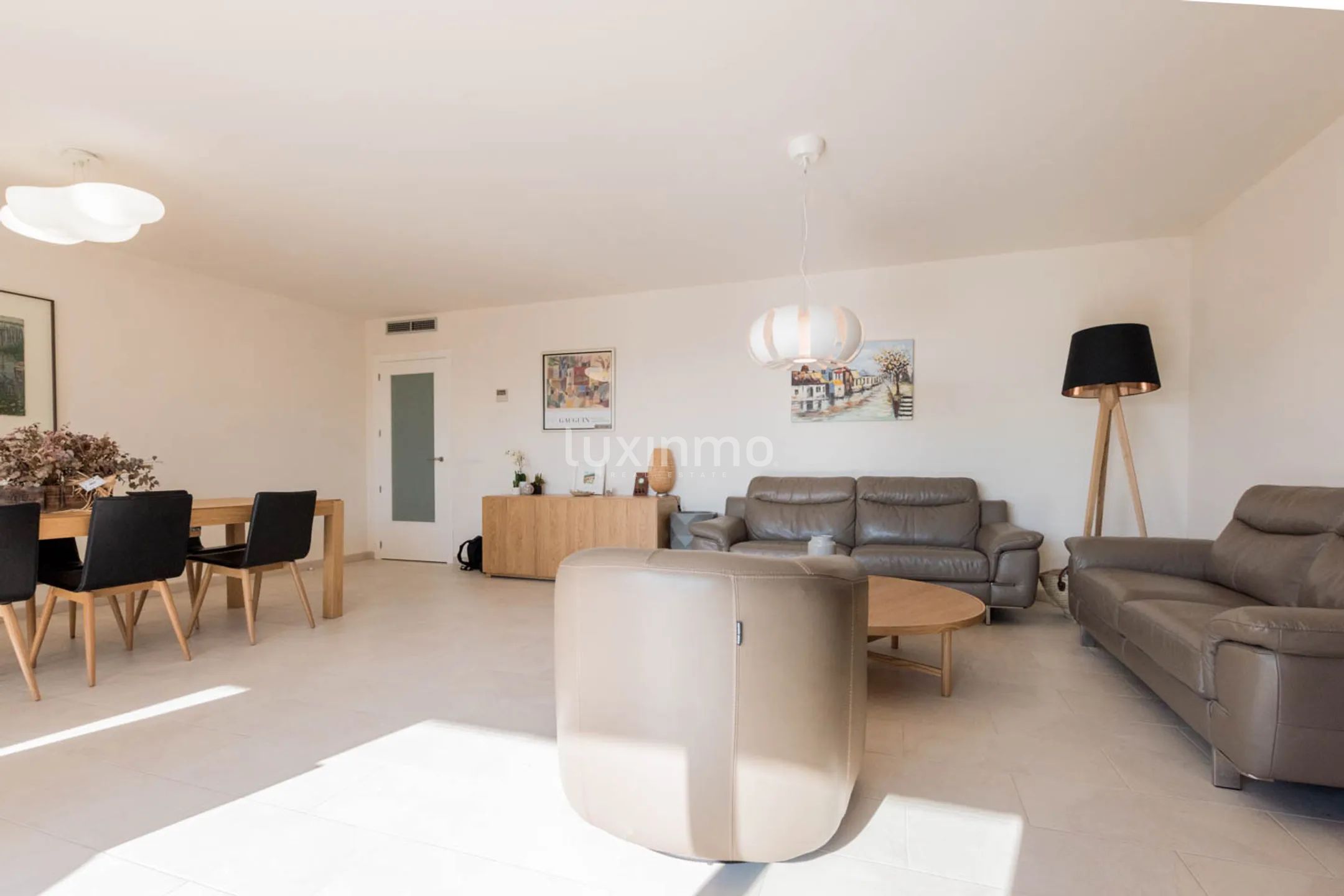 Apartment with sea views for sale in Mascarat — photo 11
