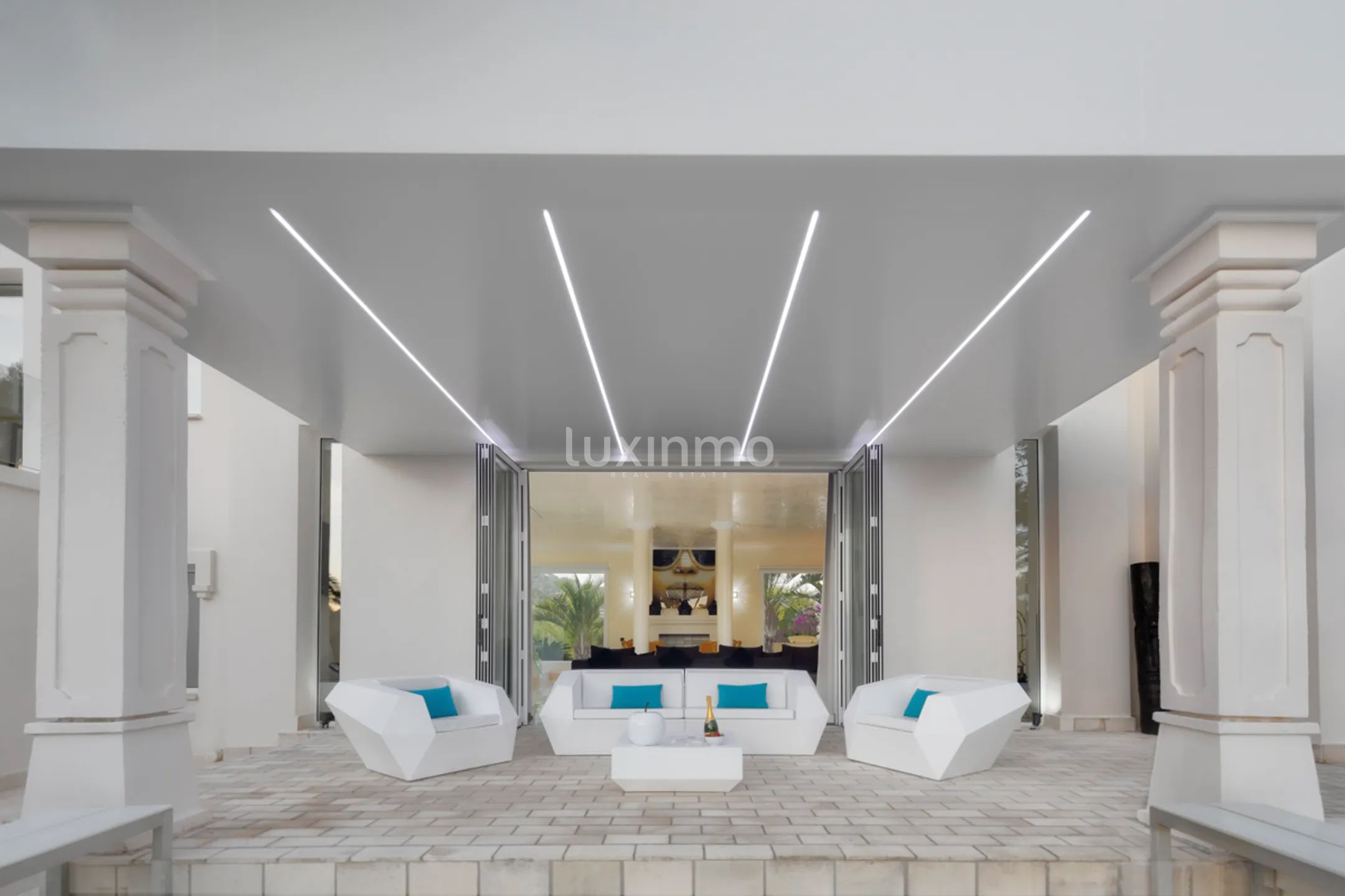 Luxury Spectacular Villa for Sale next to Blue Marlin — photo 17