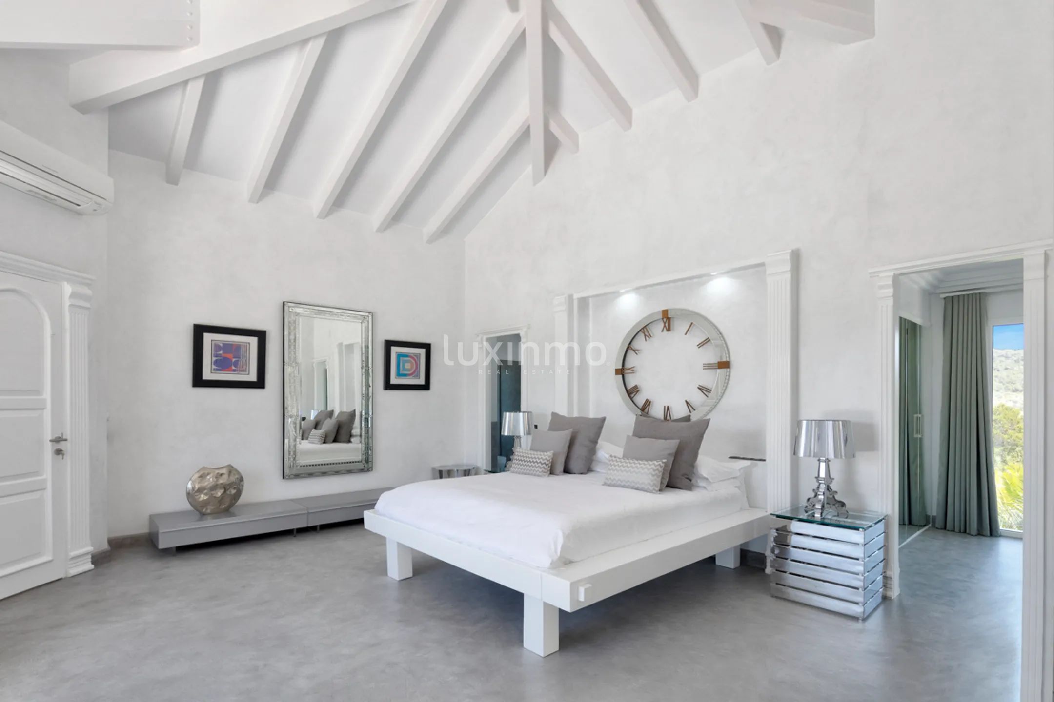 Luxury Spectacular Villa for Sale next to Blue Marlin — photo 31