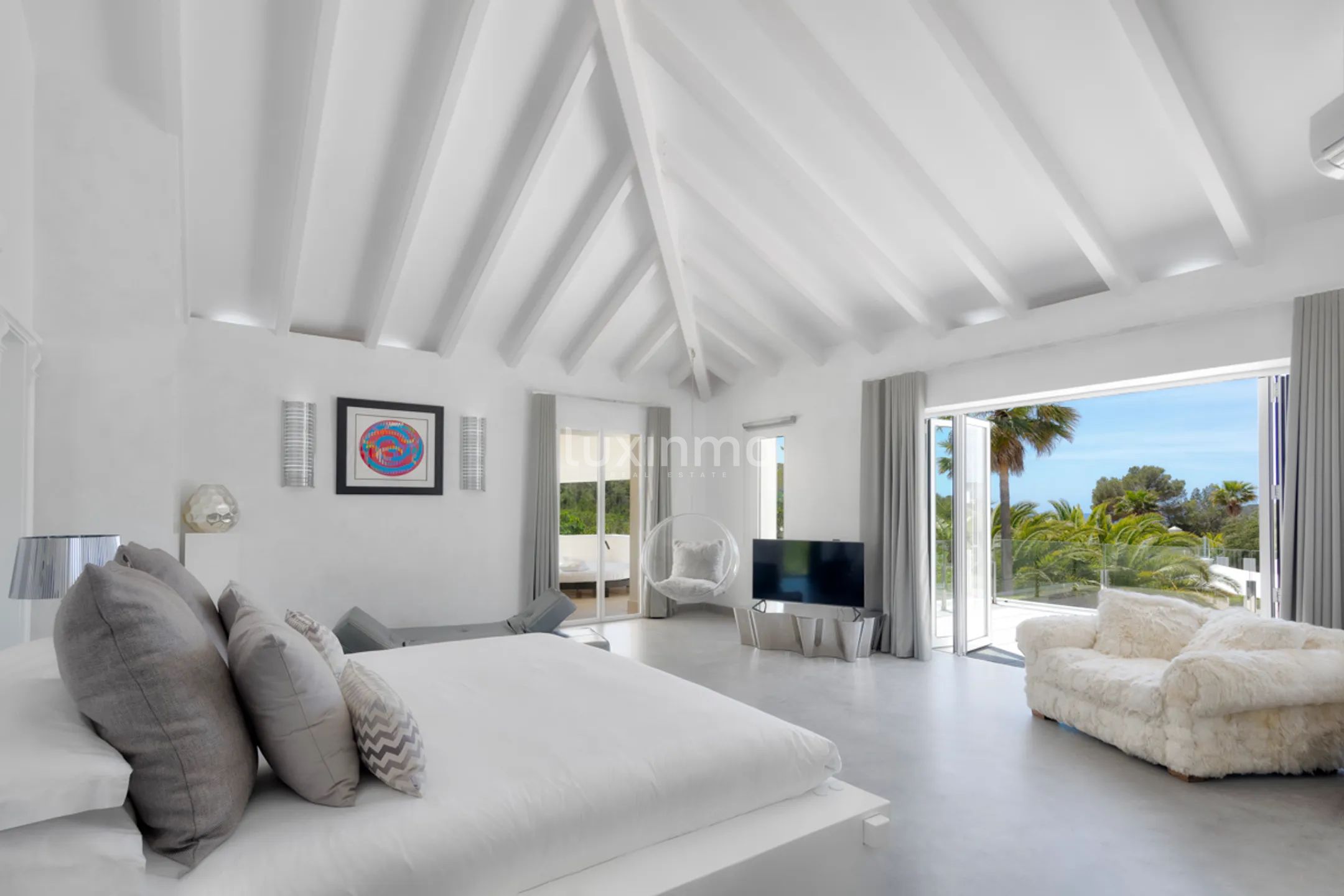 Luxury Spectacular Villa for Sale next to Blue Marlin — photo 33