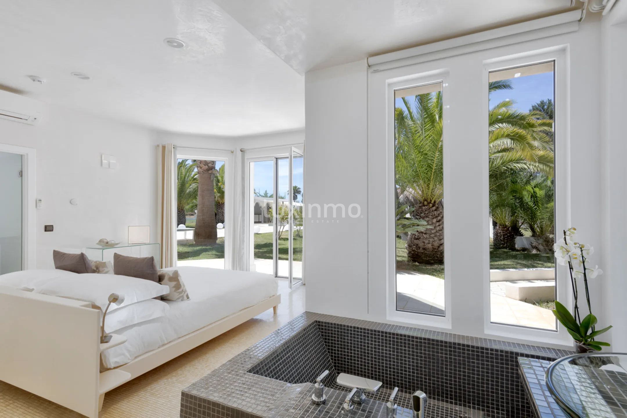Luxury Spectacular Villa for Sale next to Blue Marlin — photo 27