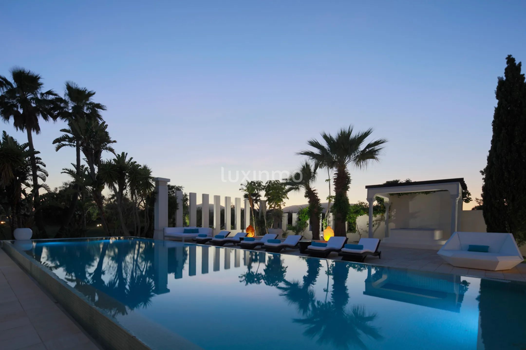 Luxury Spectacular Villa for Sale next to Blue Marlin — photo 40