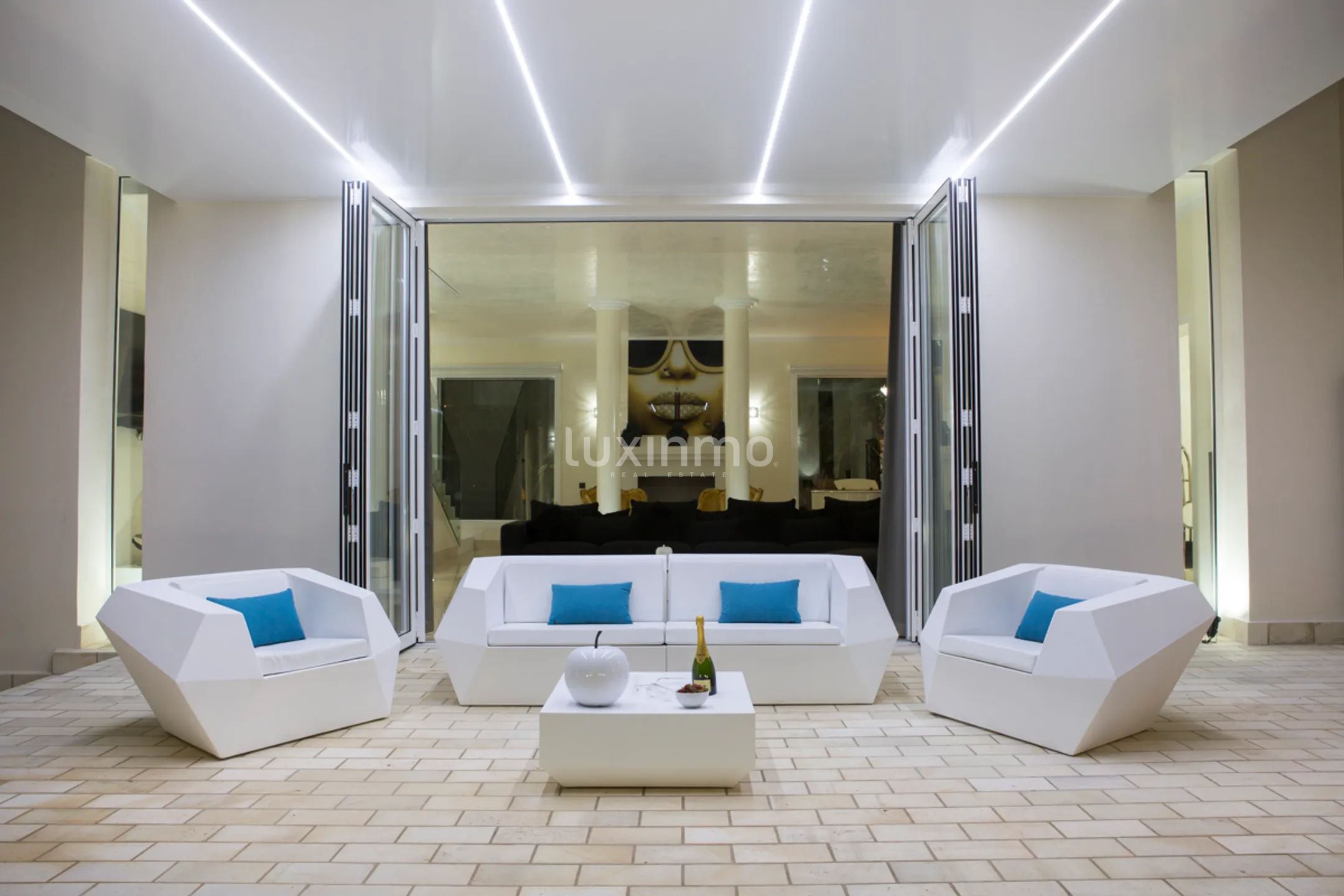 Luxury Spectacular Villa for Sale next to Blue Marlin — photo 41