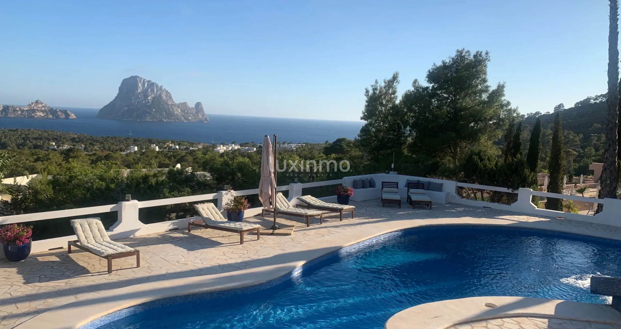 Villa with sea views and the island of Es Vedra — photo 4