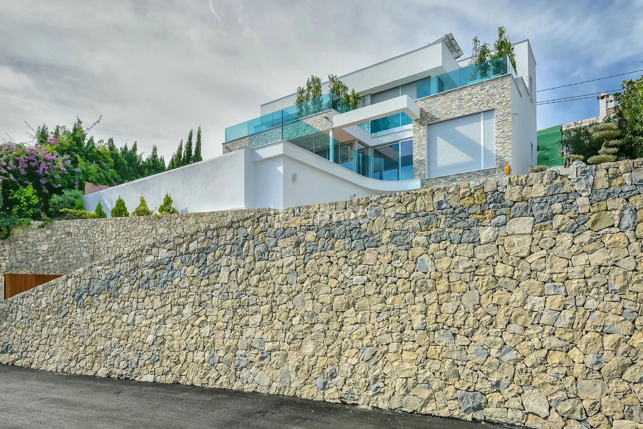 Magnificent villa with sea views for sale in Calpe — photo 4