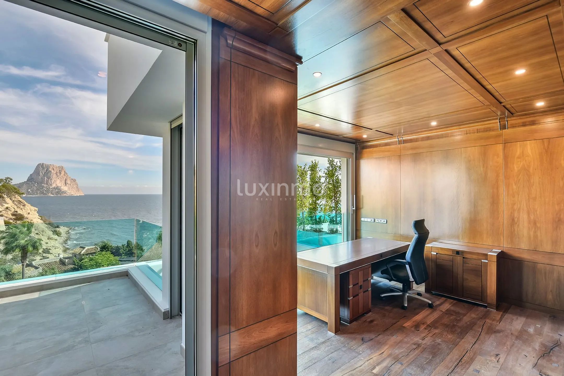 Magnificent villa with sea views for sale in Calpe — photo 37